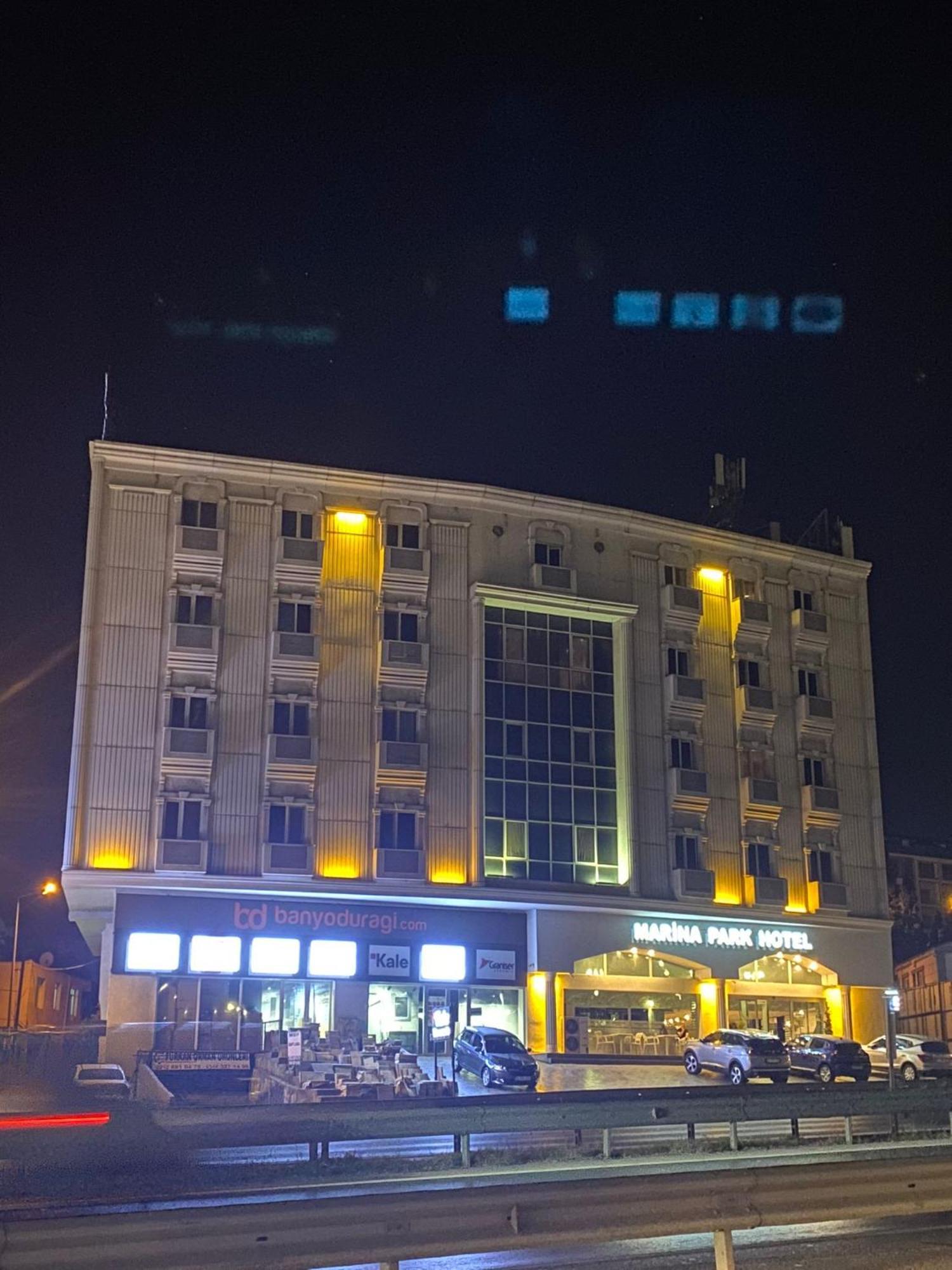 Marina Park Hotel