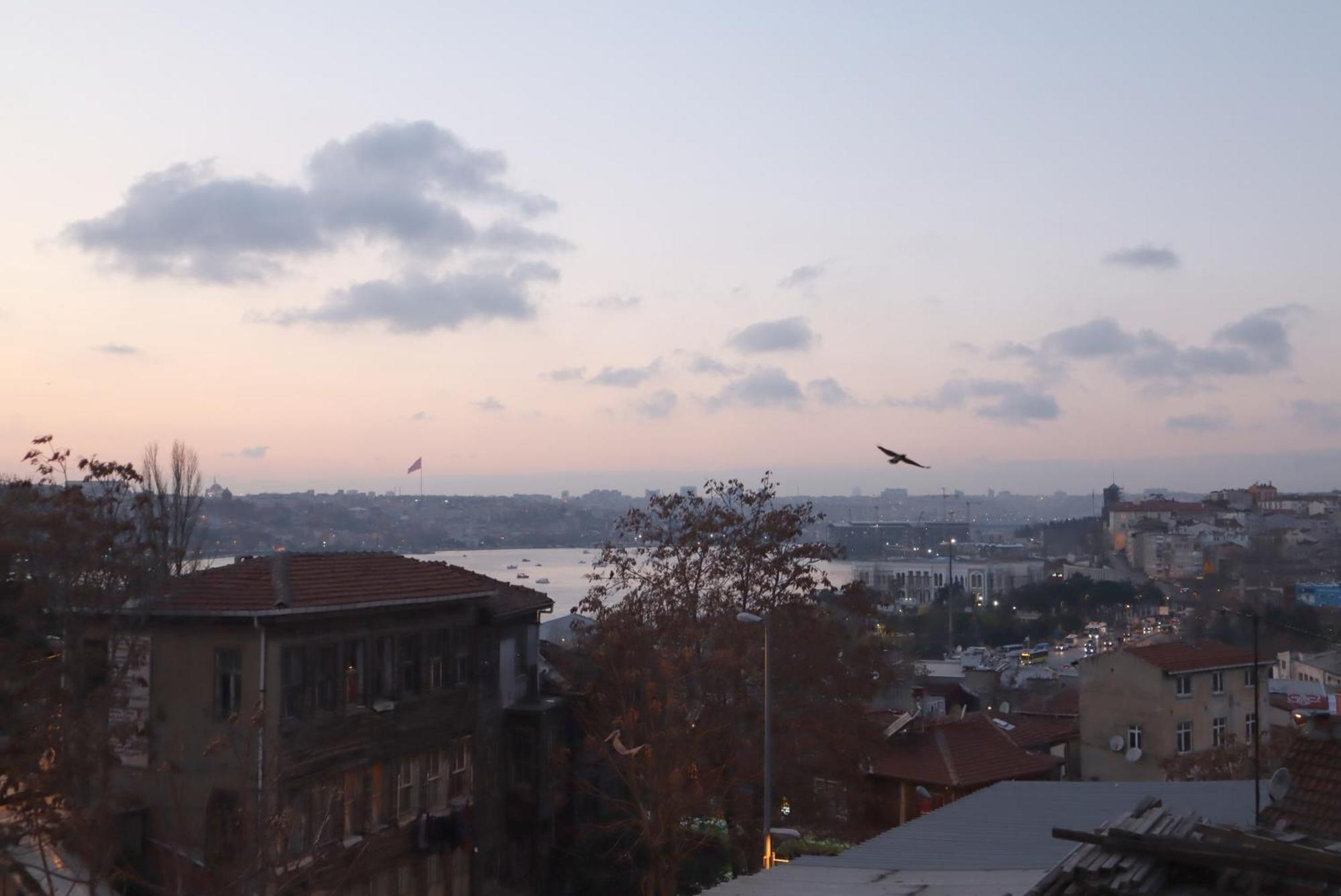 Galata 3*