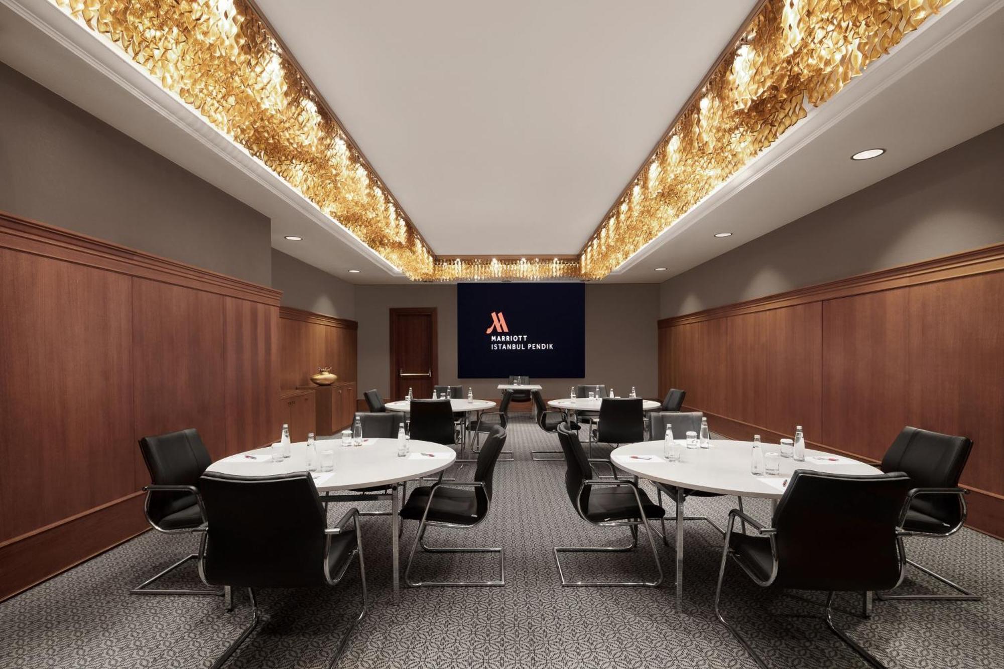 Marriott Pendik 5*