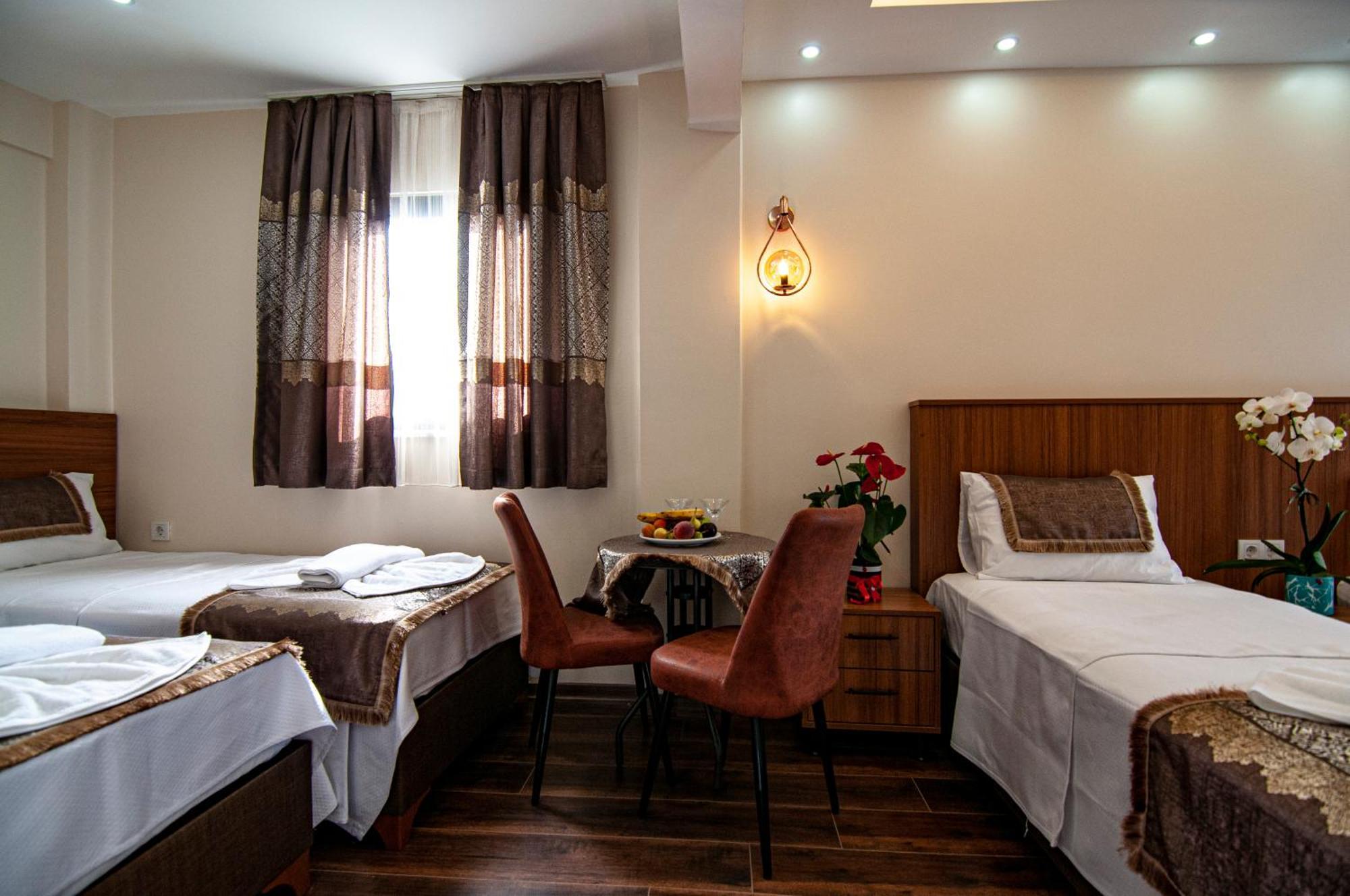 Hotel Historia 3*