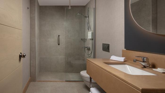 Delta By Marriott West Otel 5*