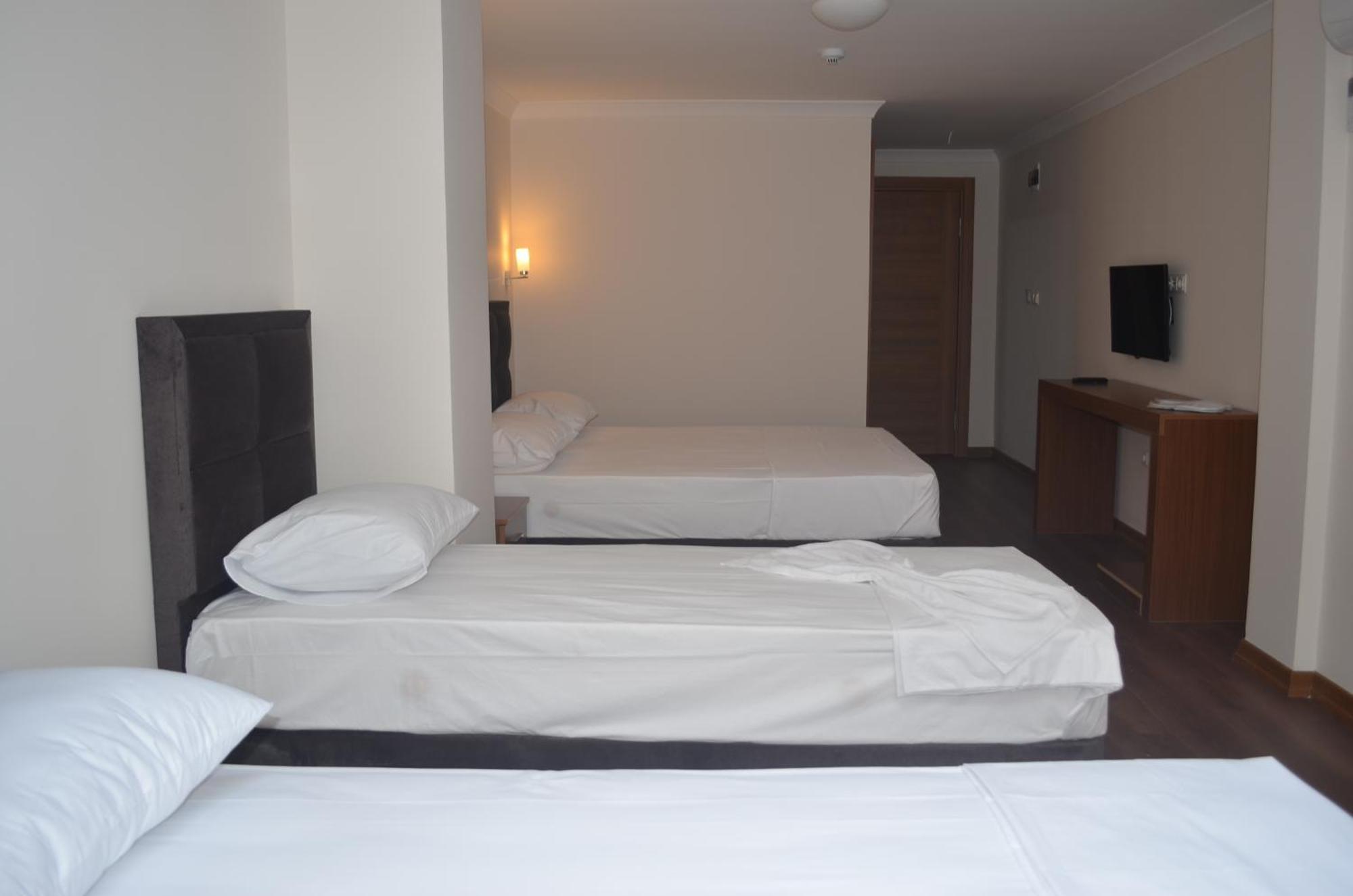 Hotel Safir 3*