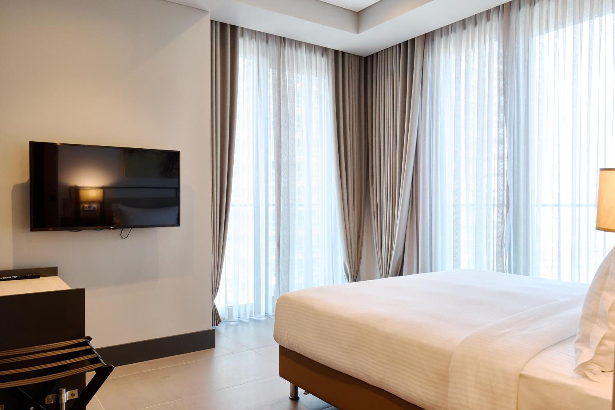 Hotel Bomonti Arjaan By Rotana 5*