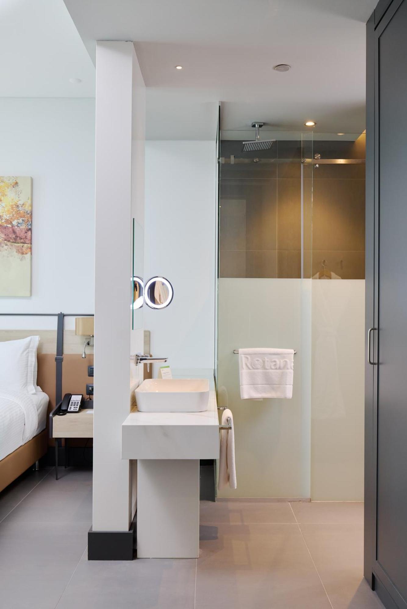 Hotel Bomonti Arjaan By Rotana 5*