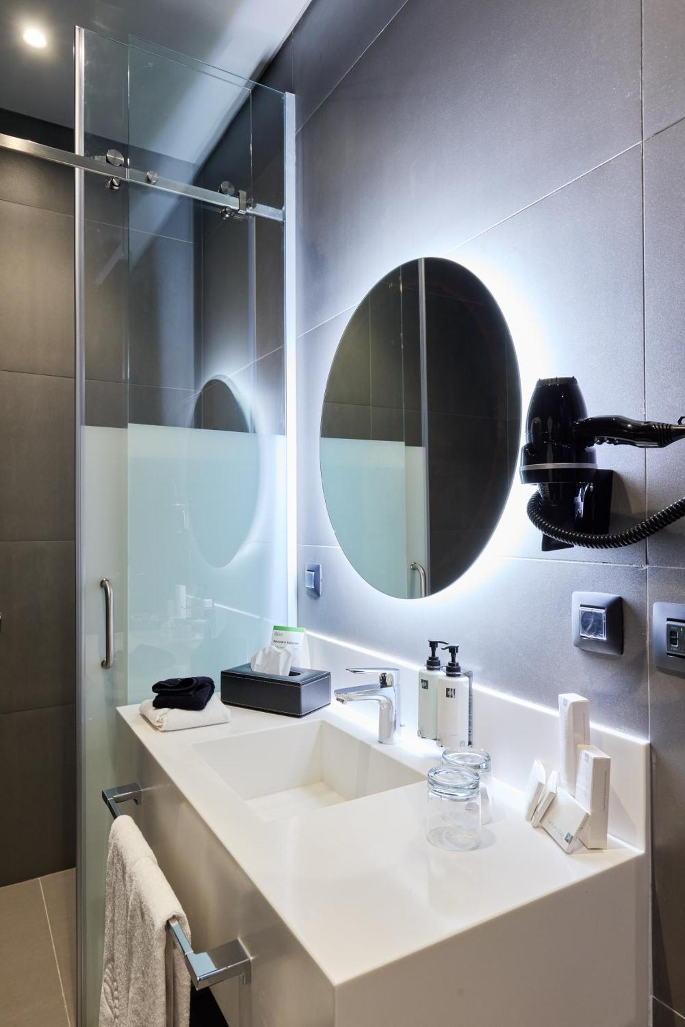 Hotel Bomonti Arjaan By Rotana 5*