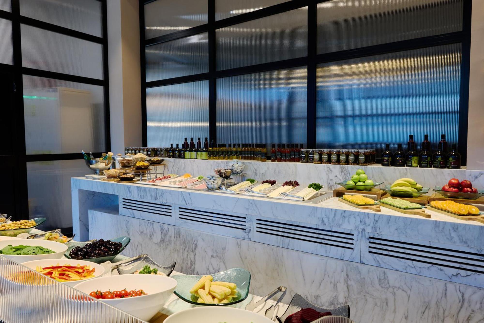 Hotel Bomonti Arjaan By Rotana 5*
