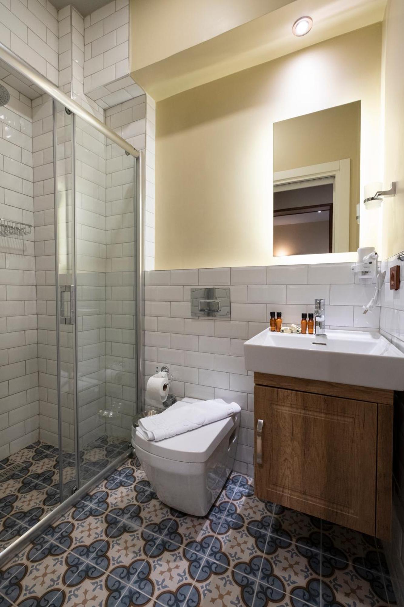Level Apartment