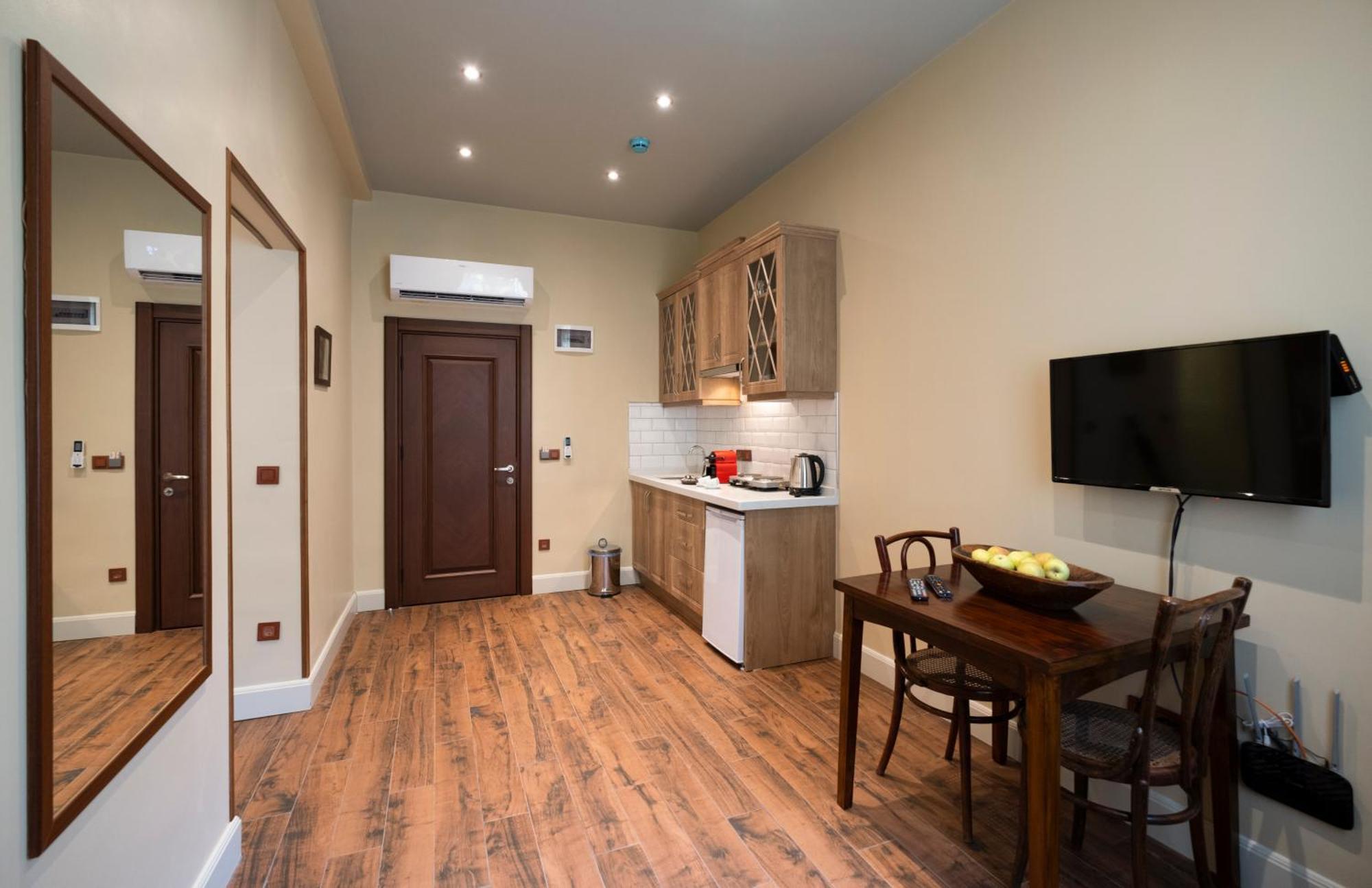 Apartment Level *