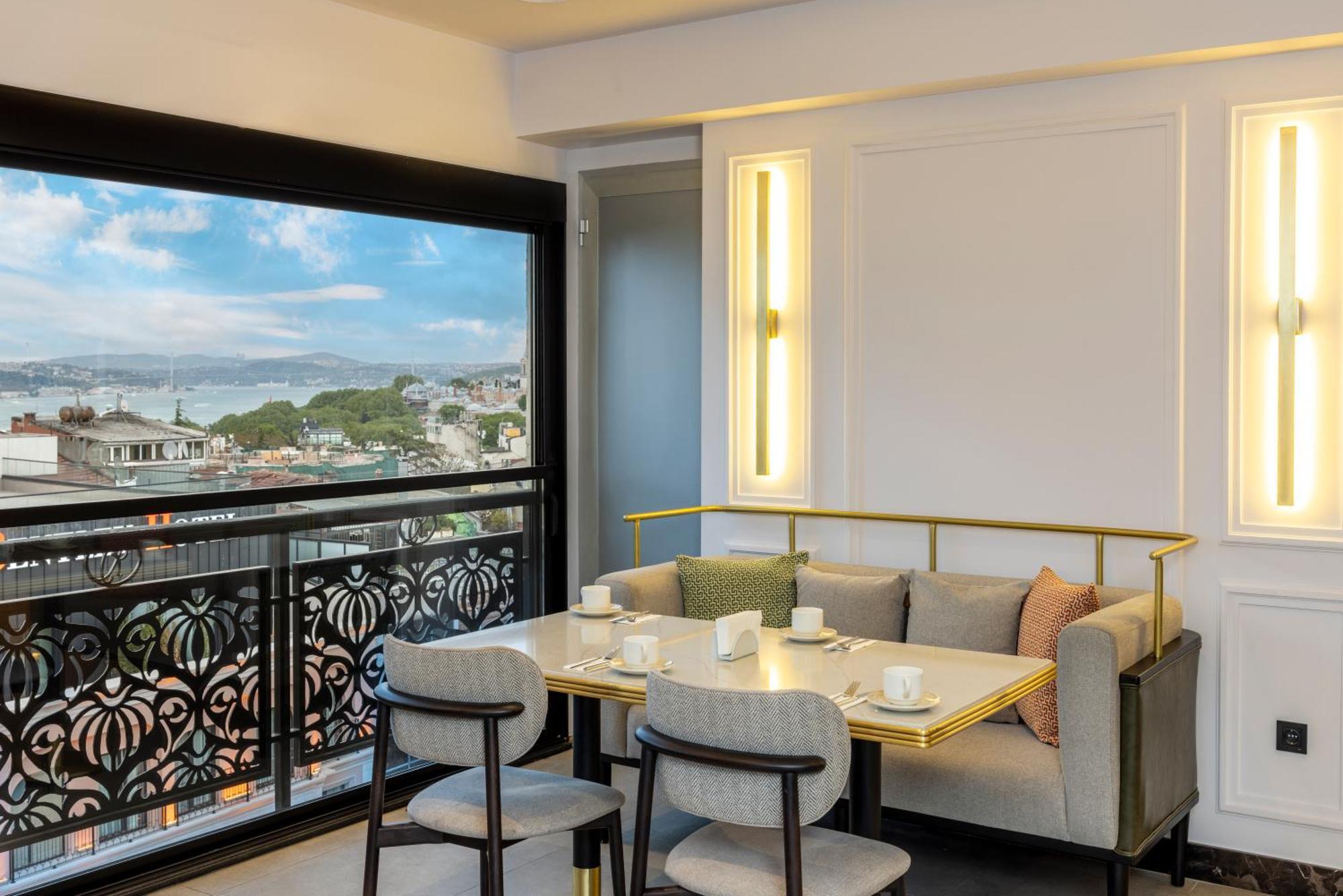 Rast Sultanahmet Hotel 4*