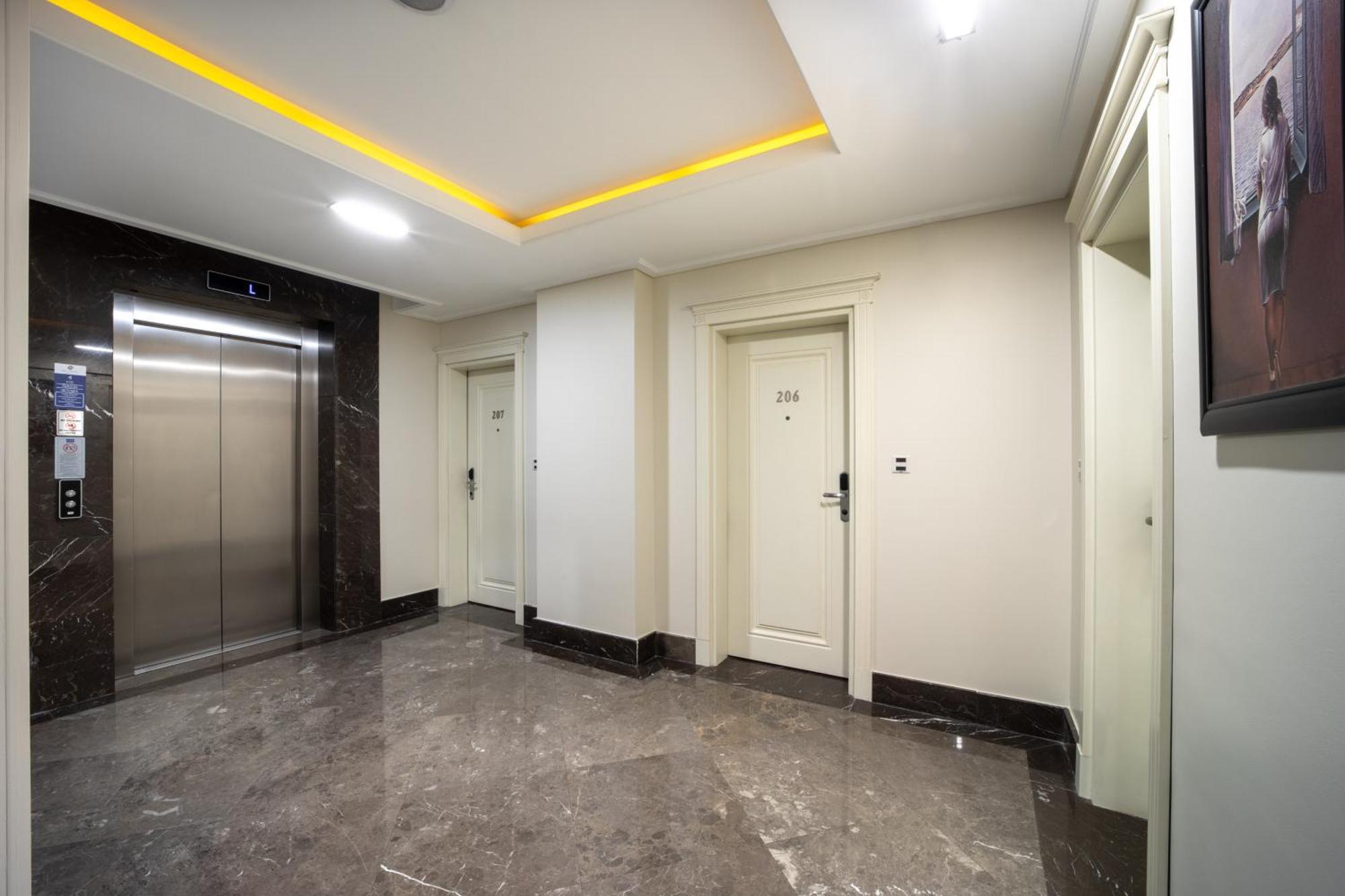 Recital Hotel 3*
