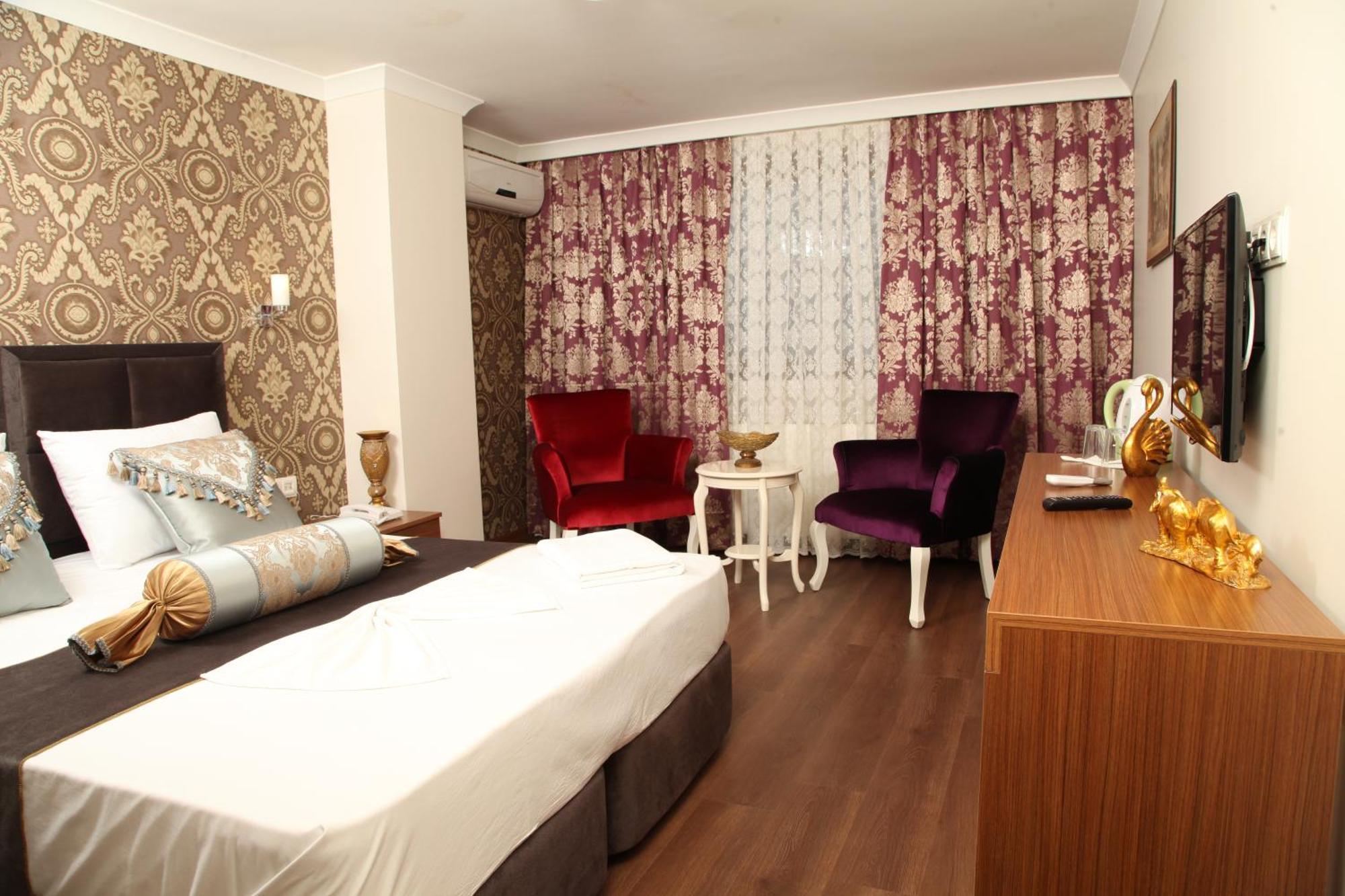 Hotel Safir 3*