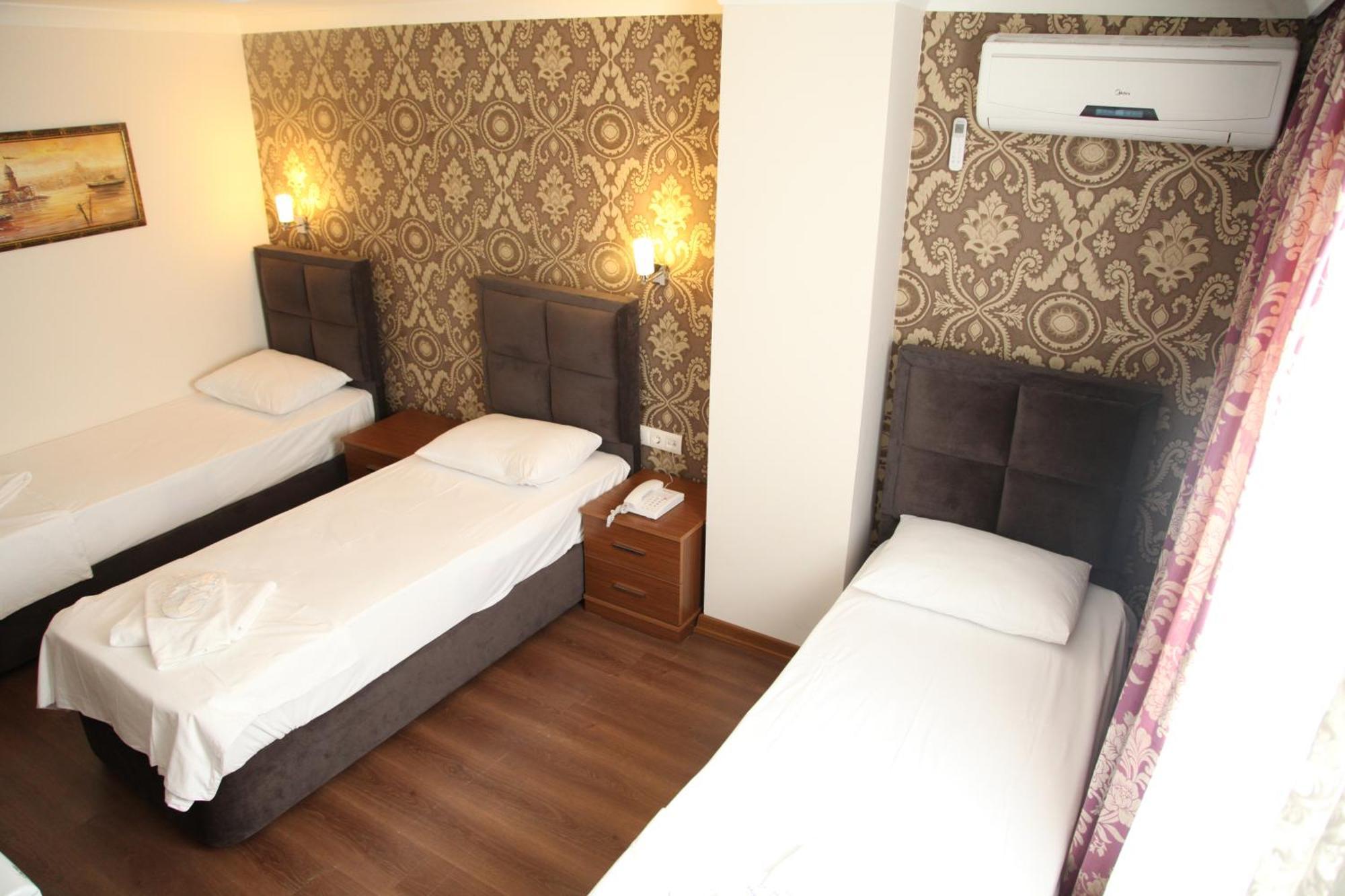 Hotel Safir 3*