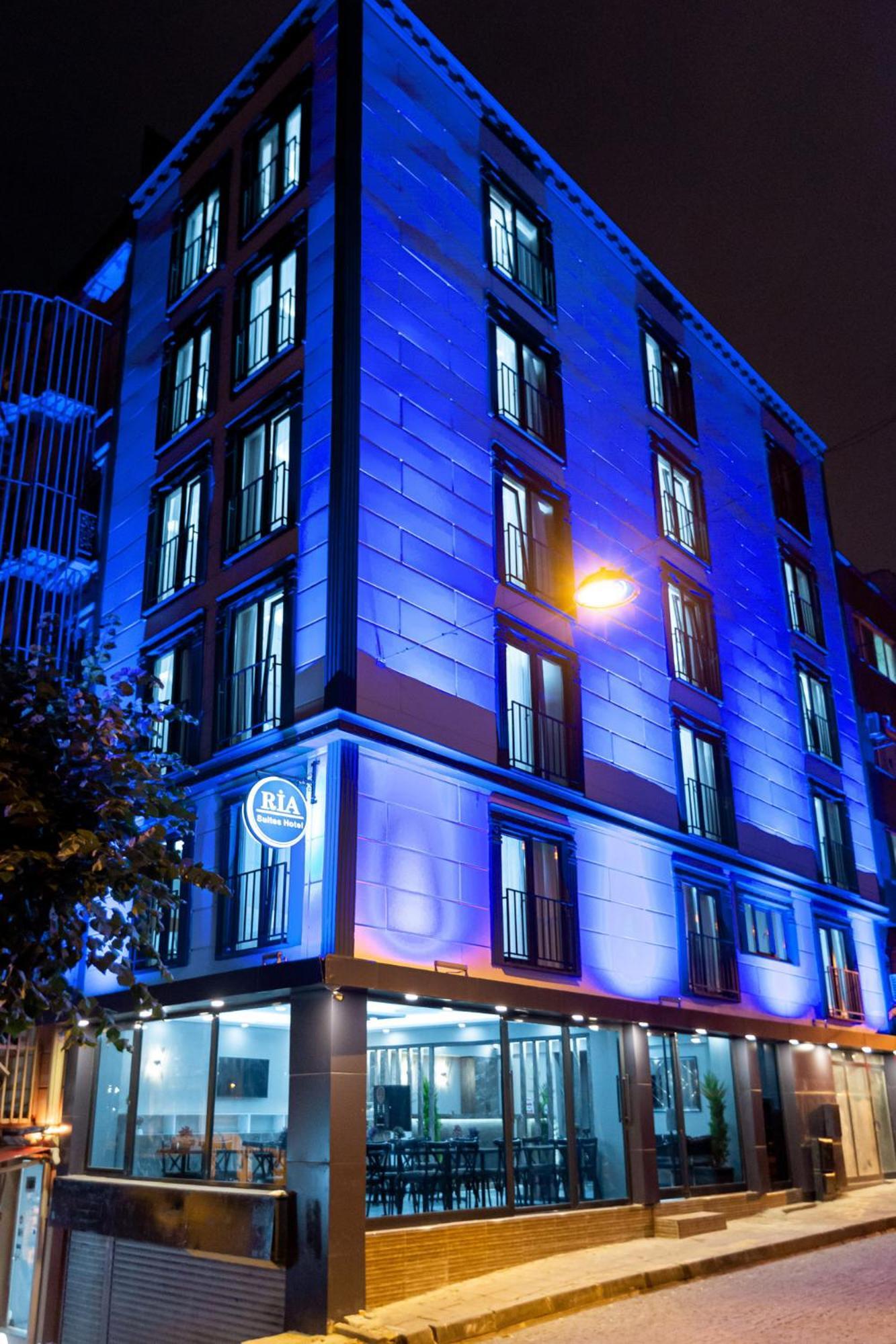 Ria Boutique Hotel 4*