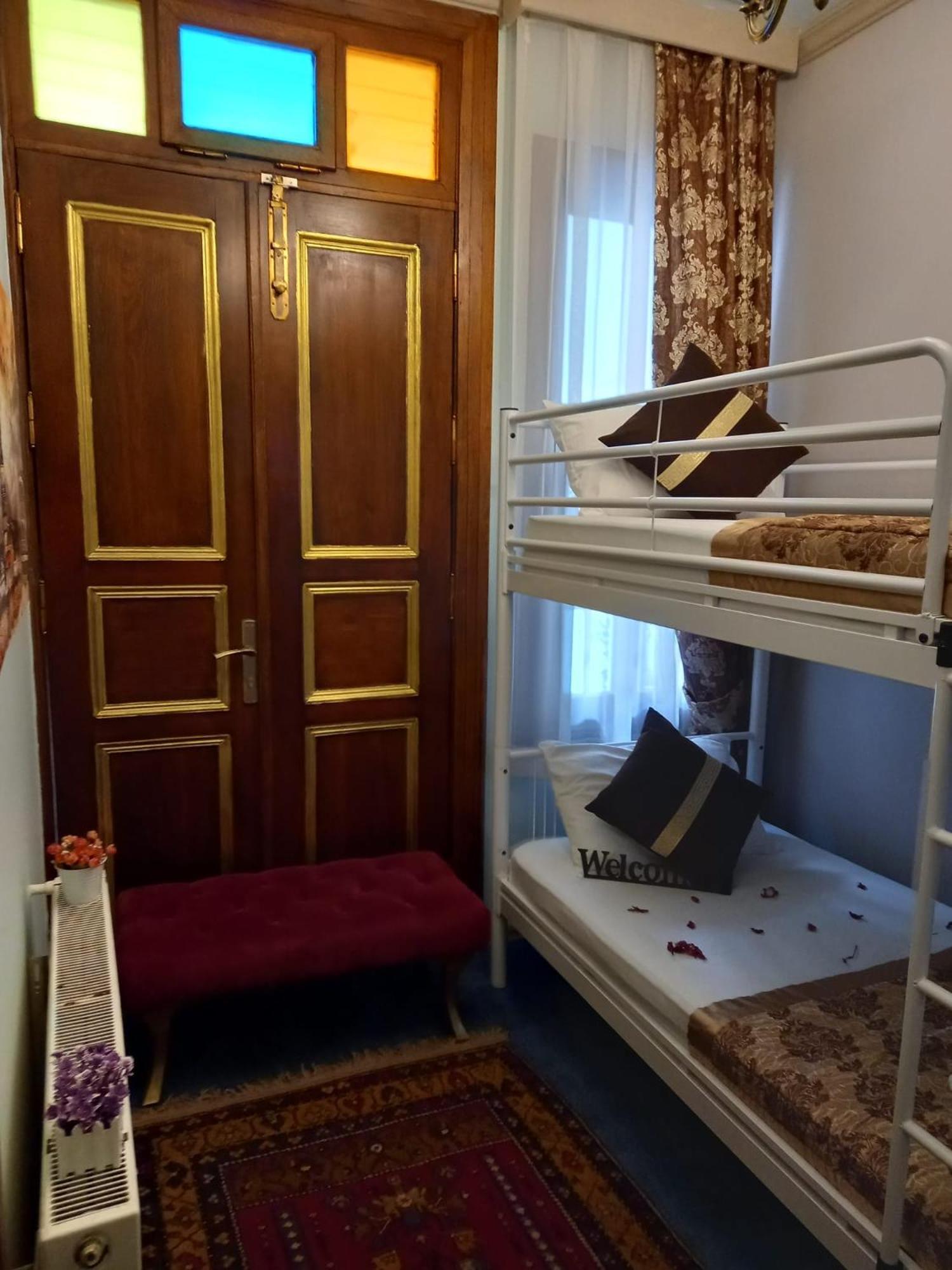 Emirhan Hotel, Sultanahmet 2* Istanbul