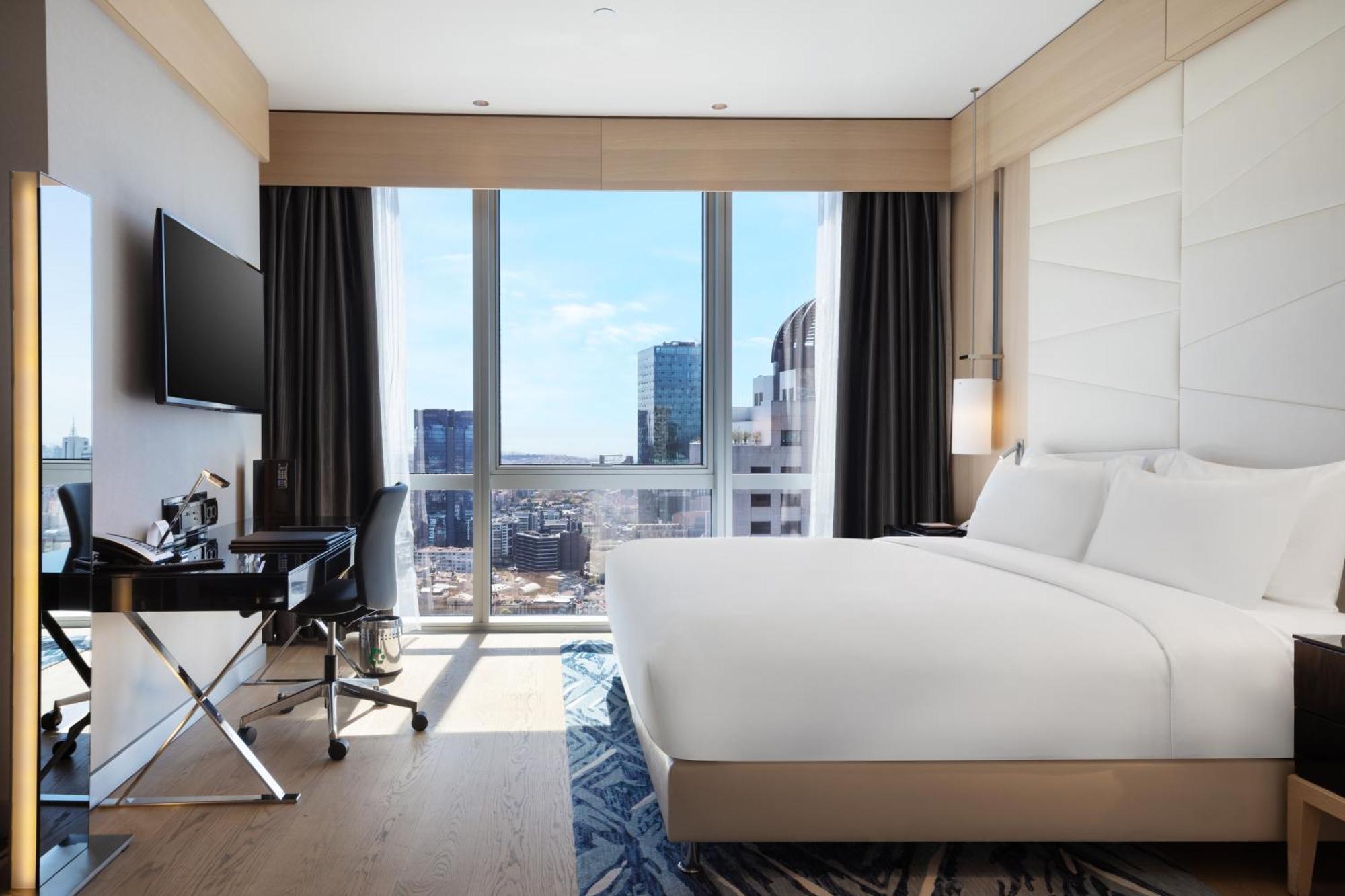 Otel Wyndham Grand Levent & Conference Center 5*