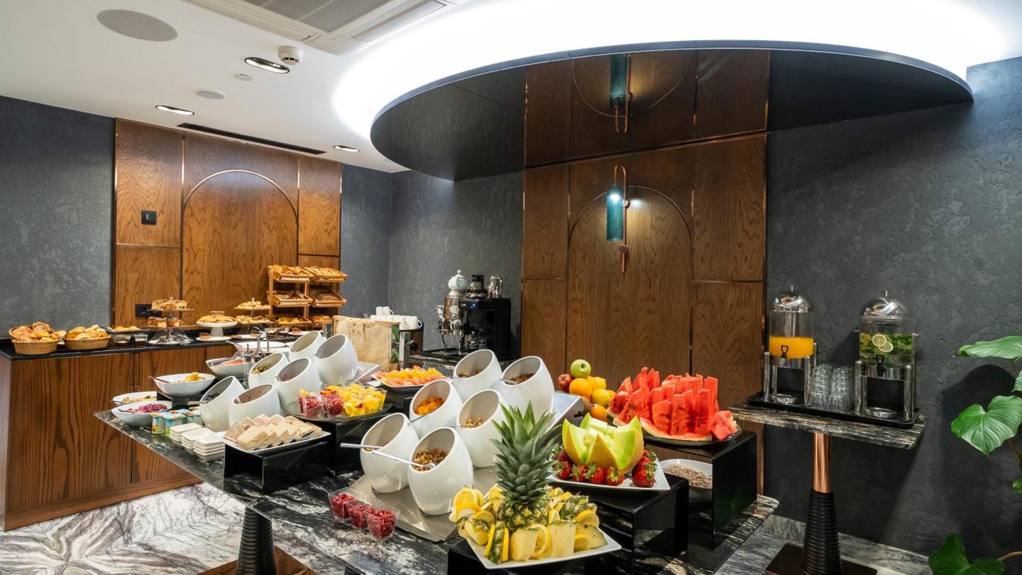 Hotel Nex Center 4*