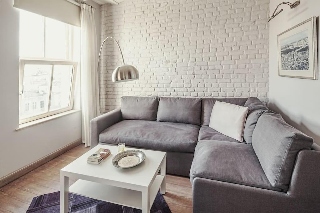 Baylo Apartment *