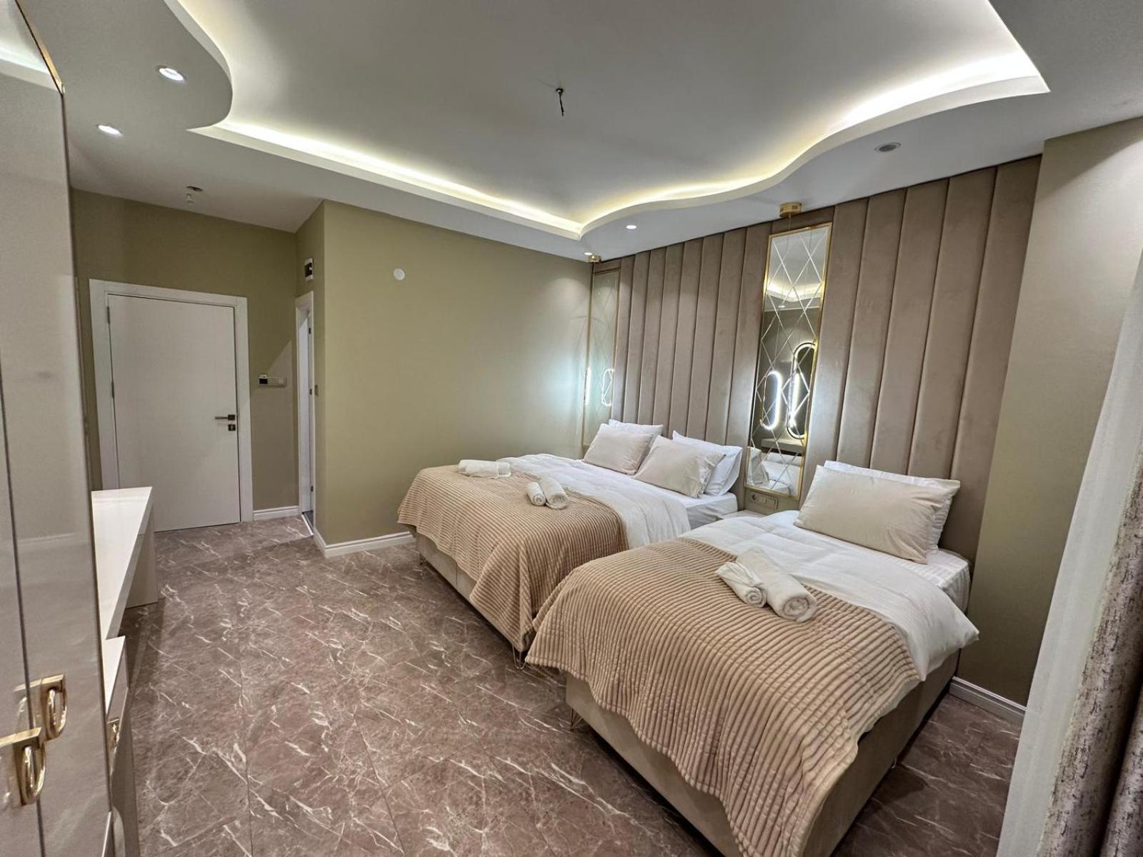 Otel Flash 3*