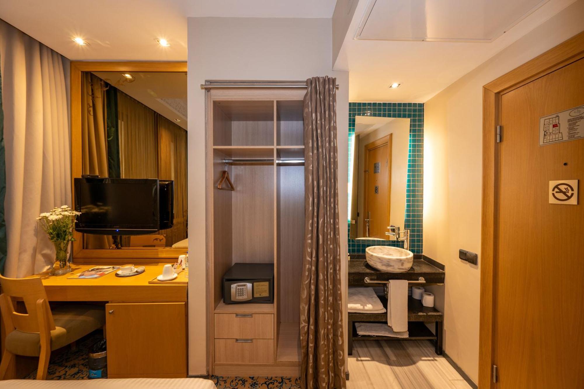 Pera Tulip Hotel & Spa - Istanbul Taksim Pera City Center