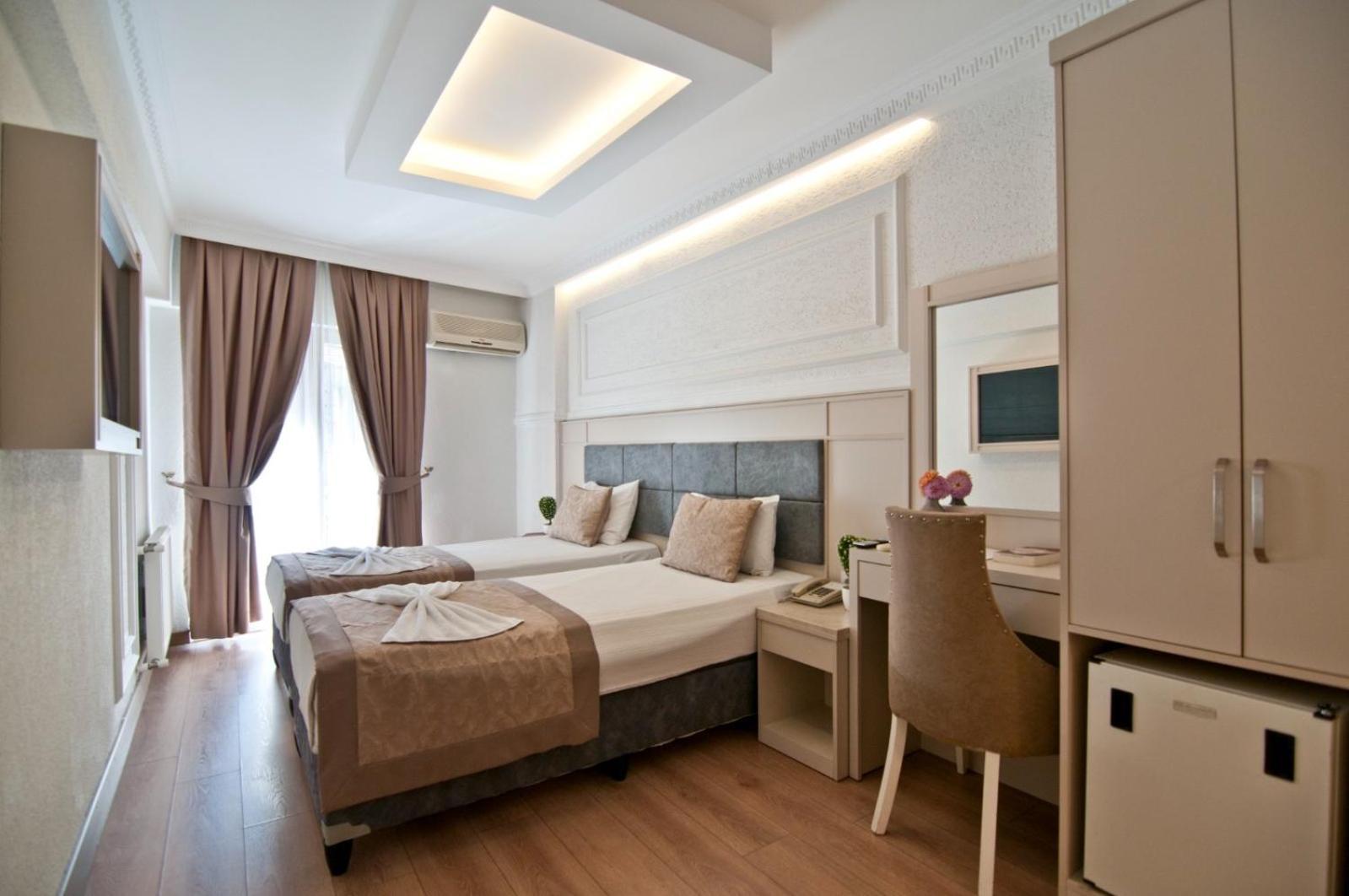 Royce Hotel 3*