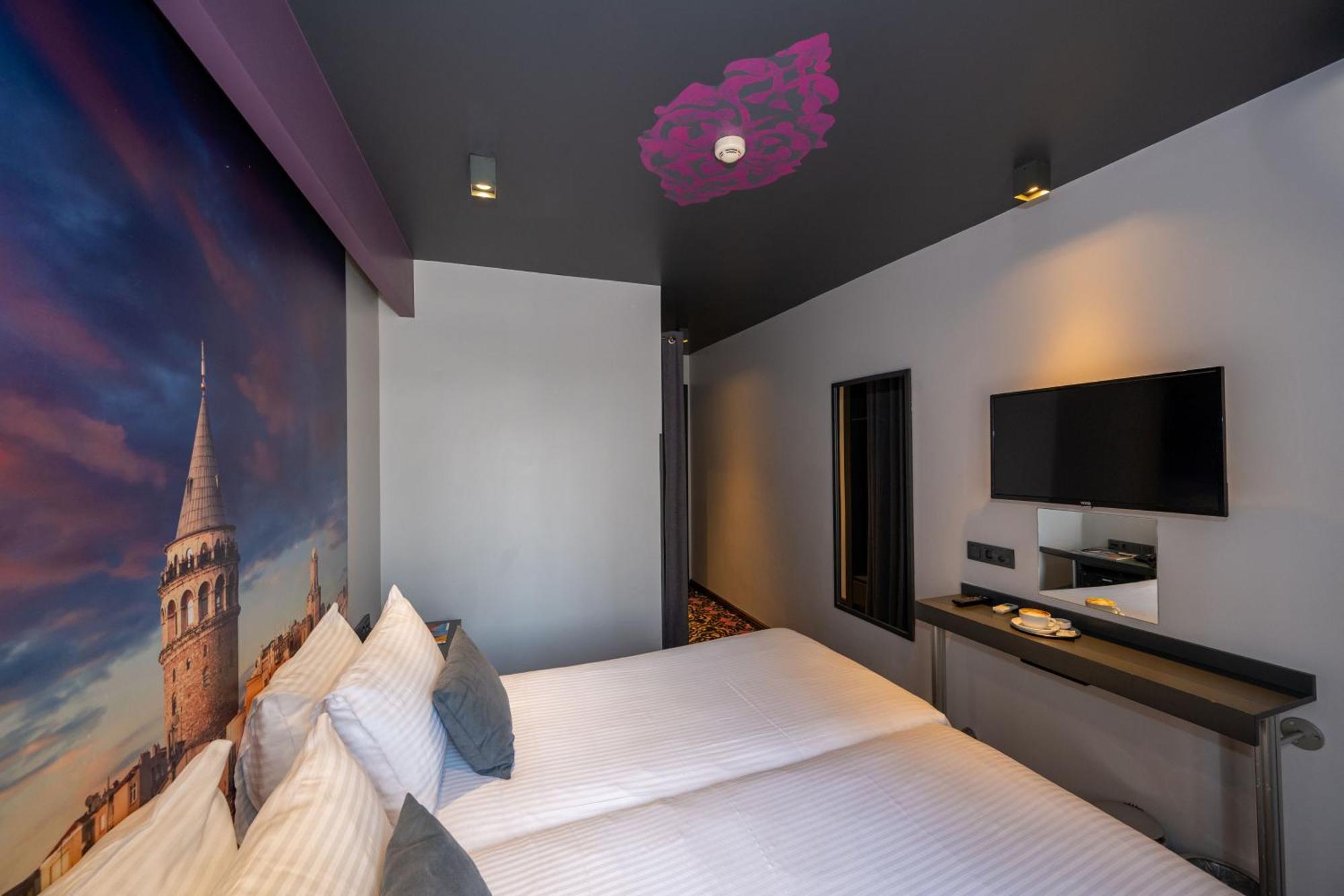 Tulip & Otel
