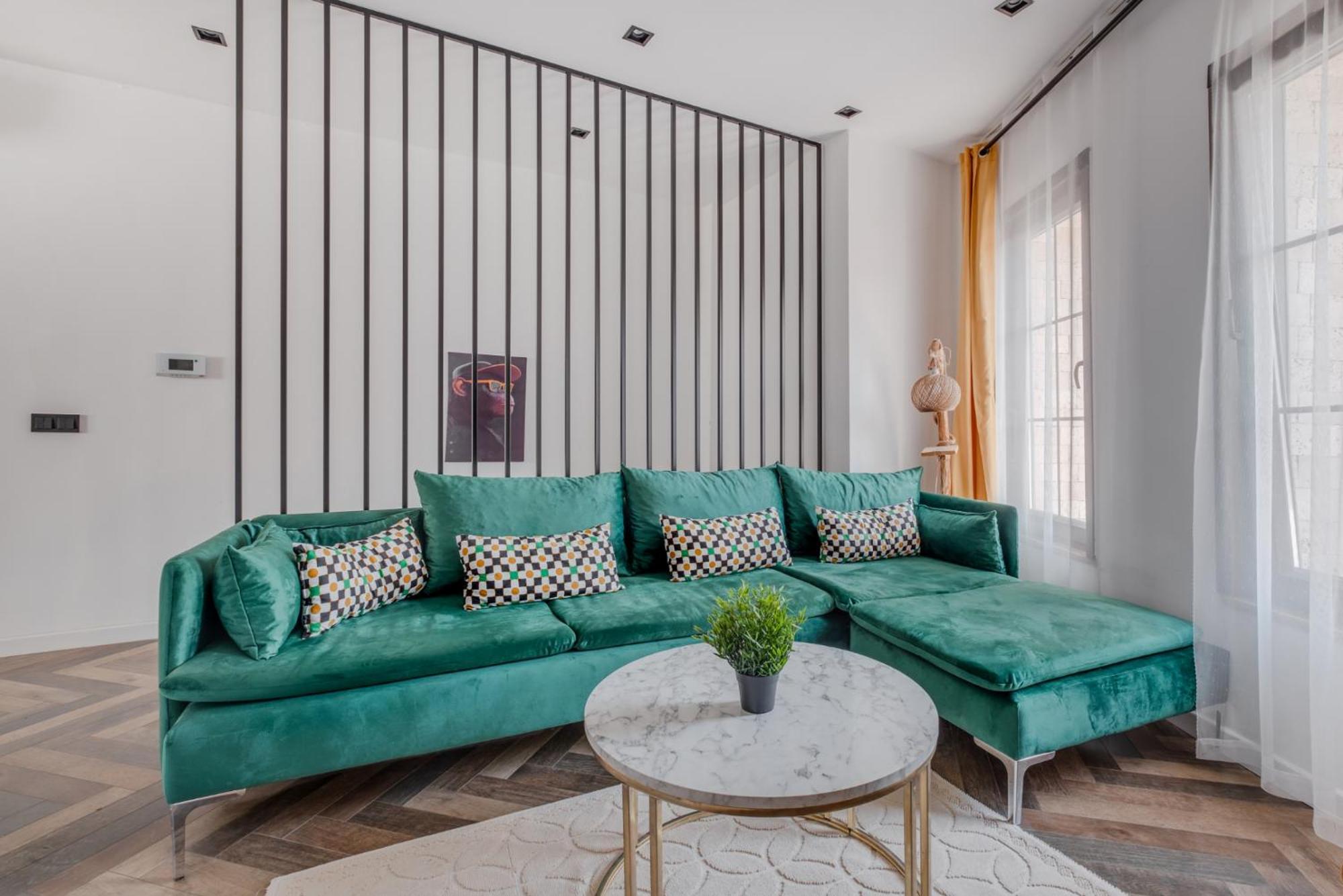 Spacious Modern Flat With Balcony 5 Min To Taksim * Istanbul