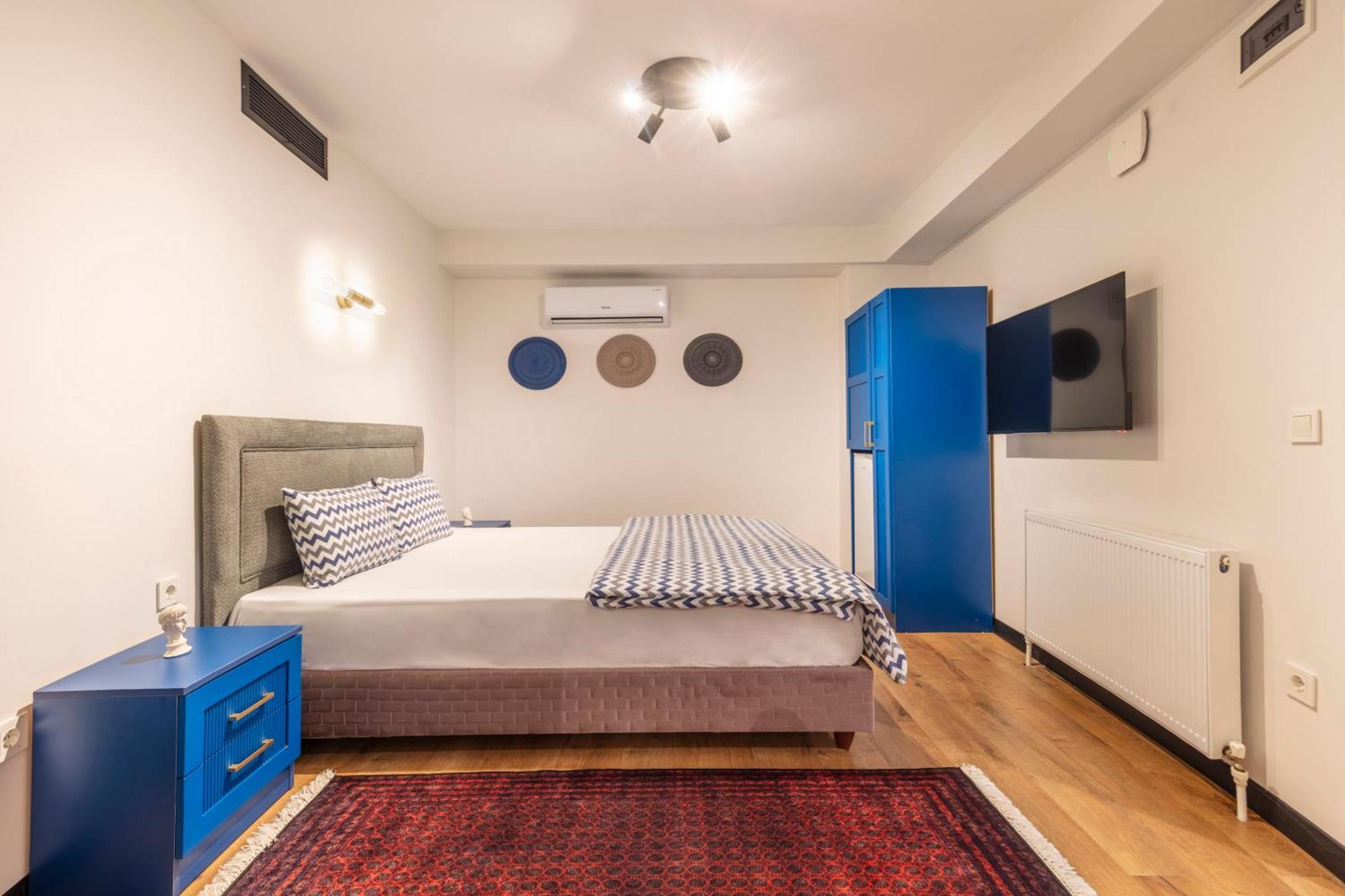 Hexa Aparthotel