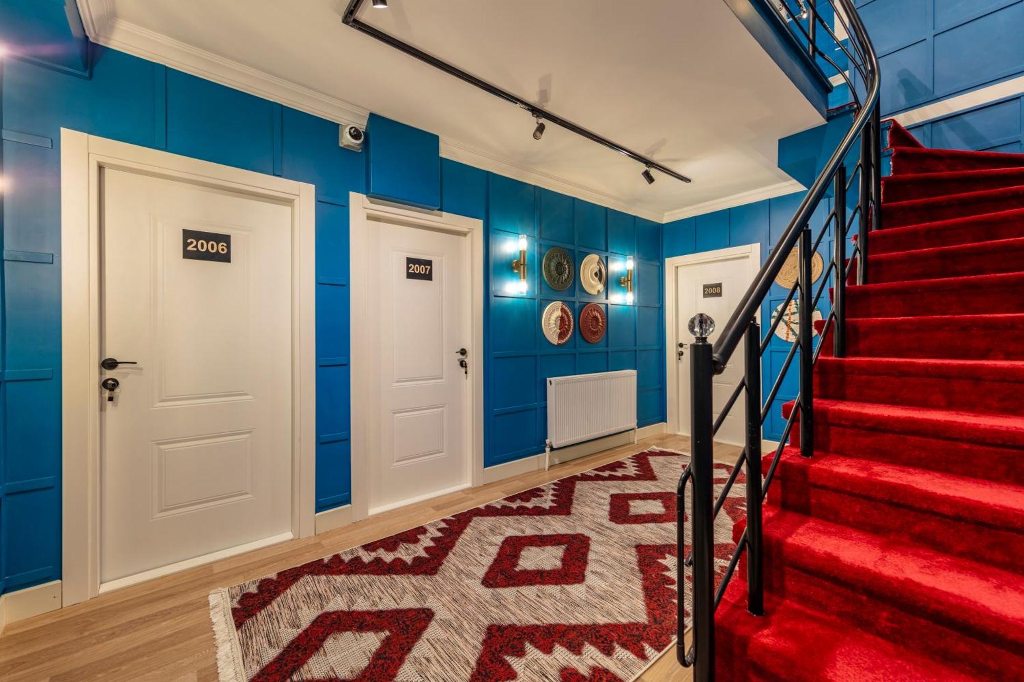 Hexa Aparthotel