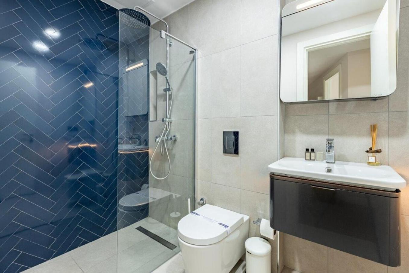 Apartment Penthouse Duplex 4br25bath Terrace Views! #258 Istanbul