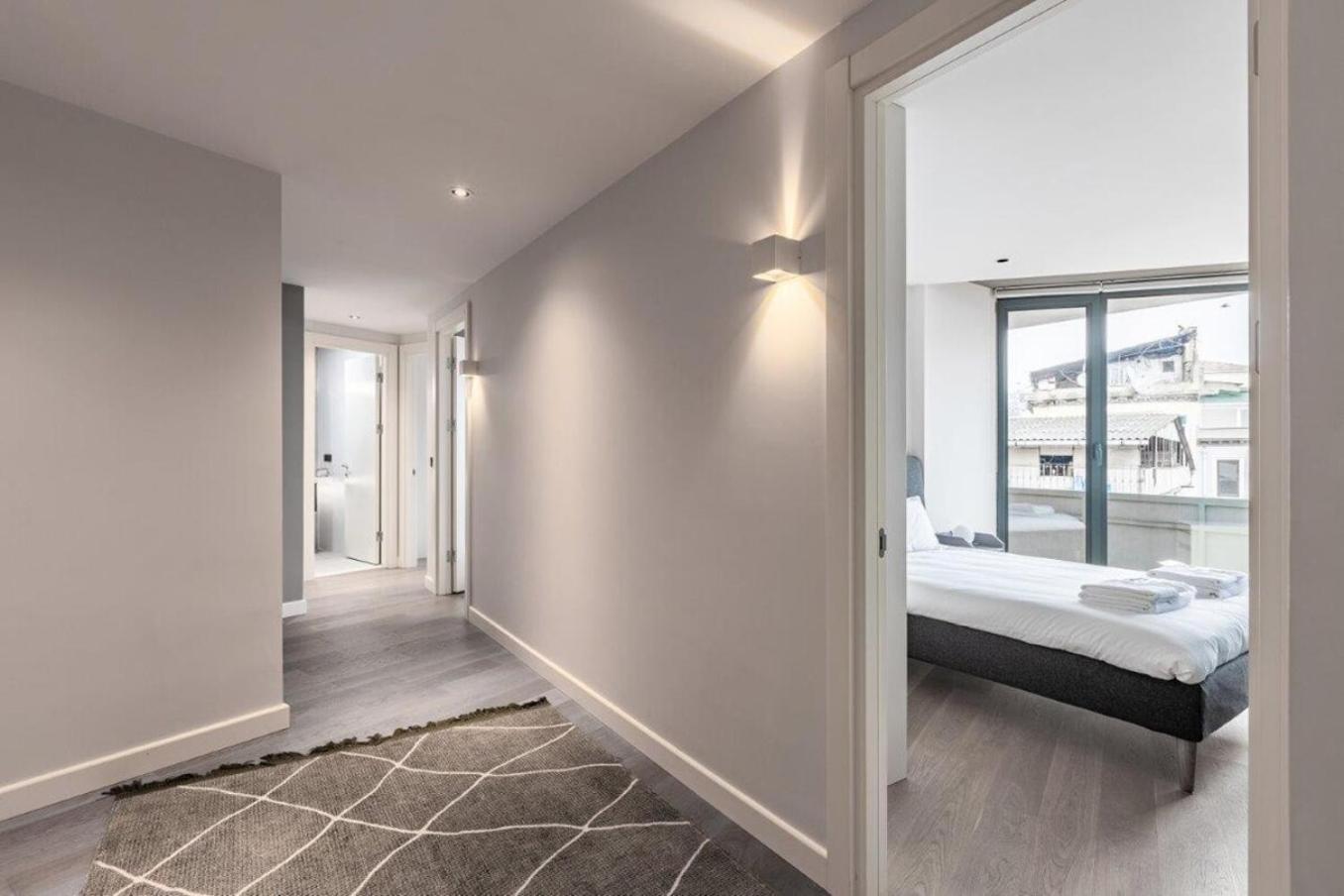 Penthouse Duplex 4br25bath Terrace Views! #258 Istanbul