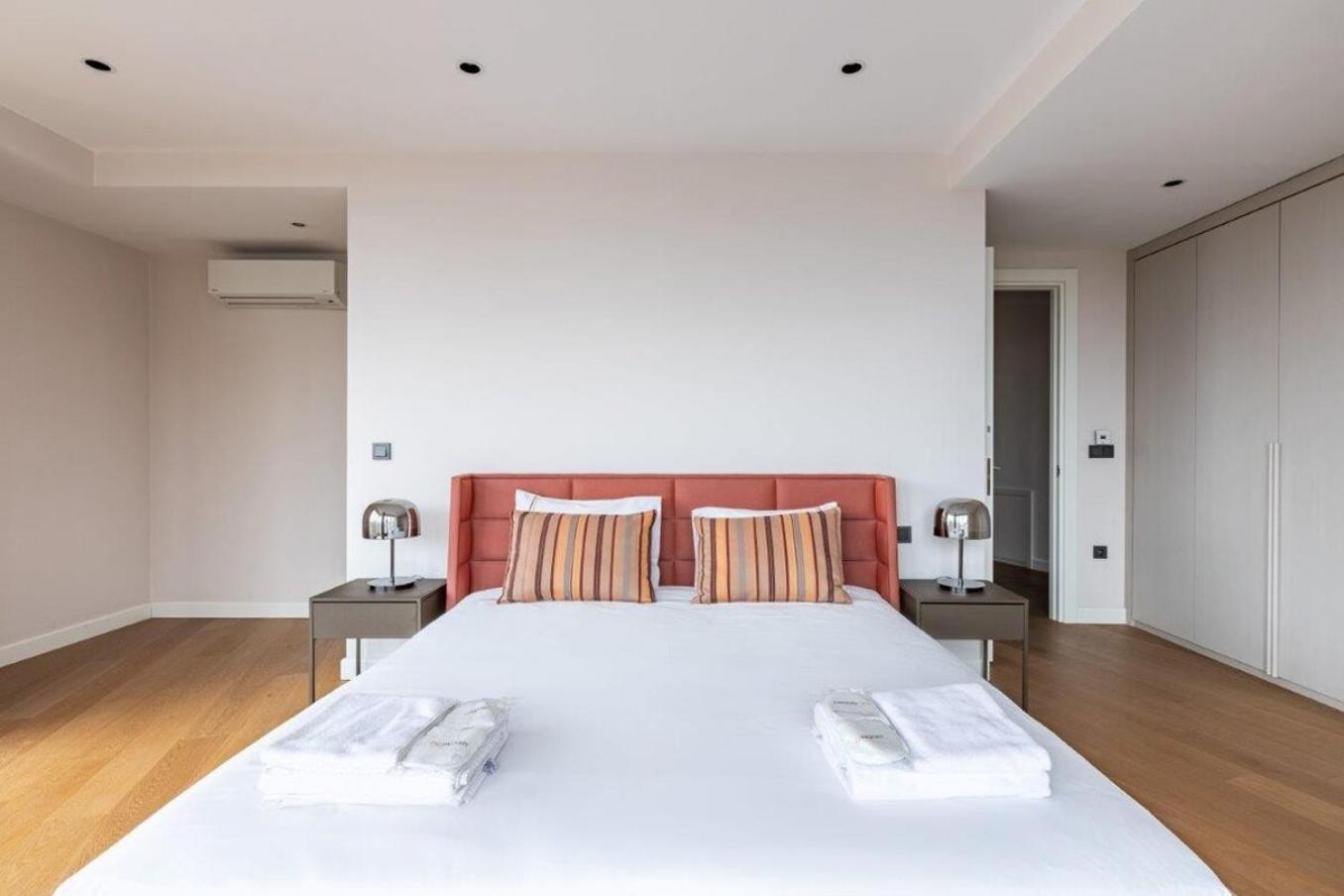Apartment Penthouse Duplex 4br25bath Terrace Views! #258 Istanbul