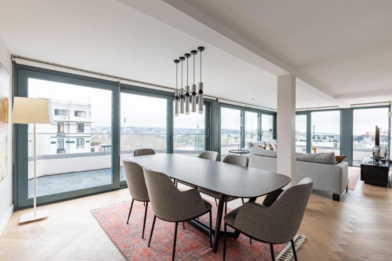 Penthouse Duplex 4br25bath Terrace Views! #258 Apartment