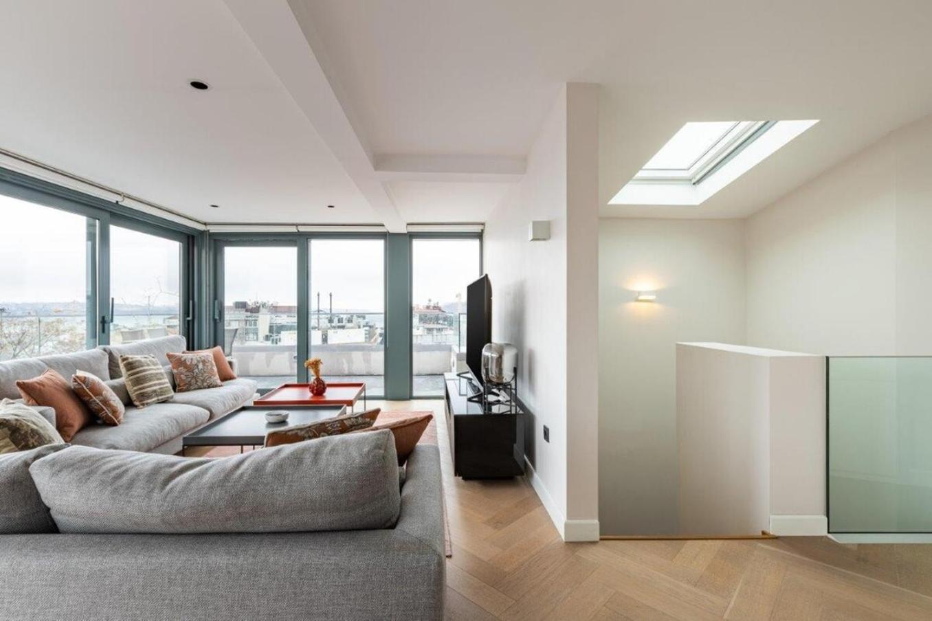 Apartment Penthouse Duplex 4br25bath Terrace Views! #258 Istanbul