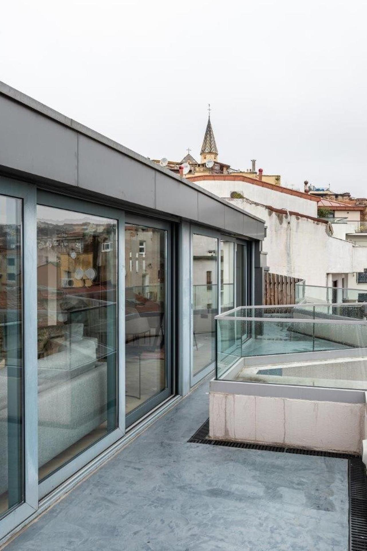 Apartment Penthouse Duplex 4br25bath Terrace Views! #258 *