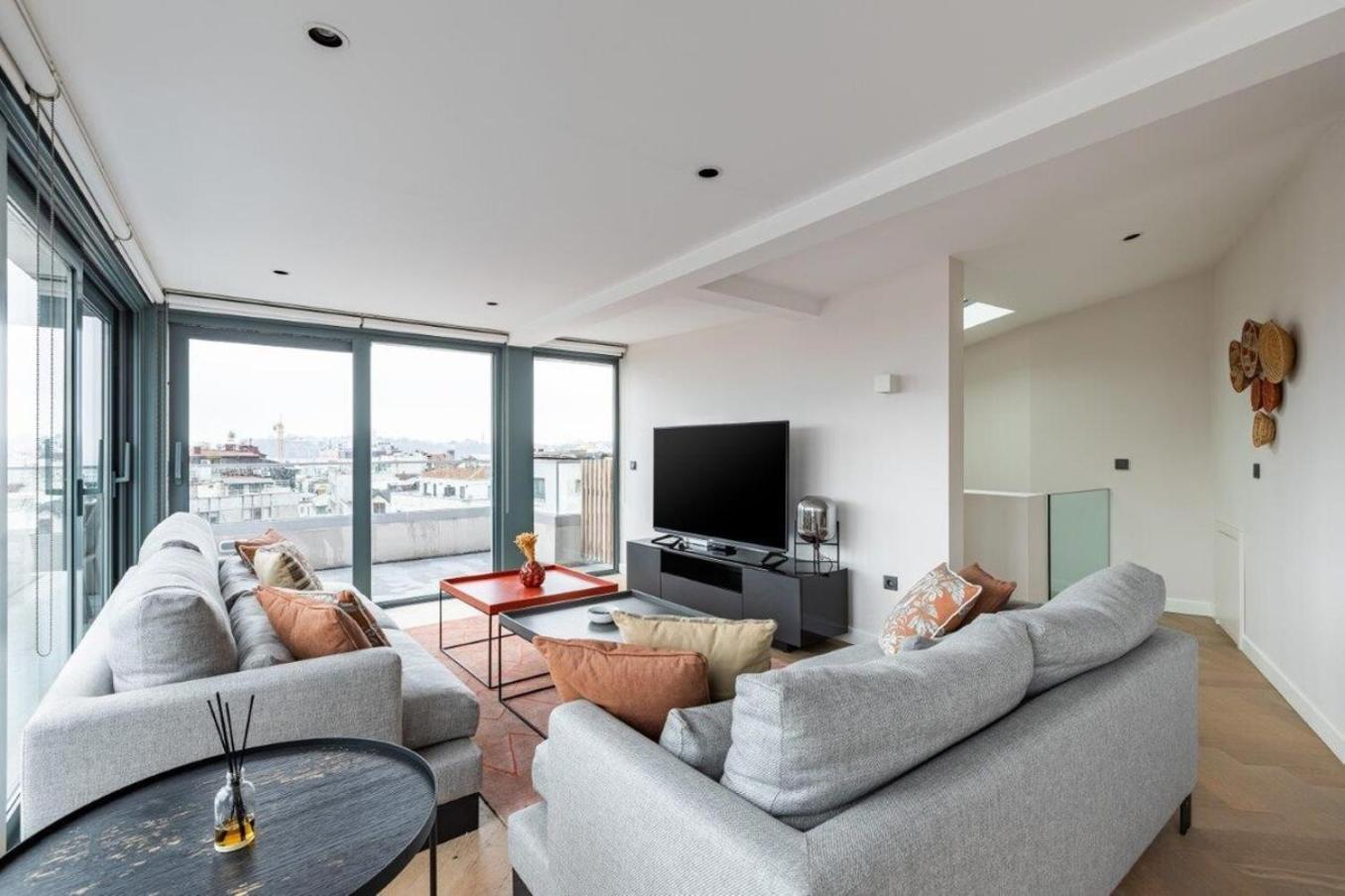 Penthouse Duplex 4br25bath Terrace Views! #258 Apartment Istanbul