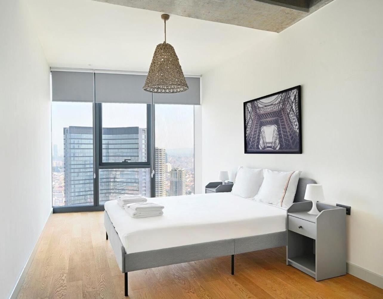Beautiful Modern 1bd Views W Poolgym! #223 Holiday home *