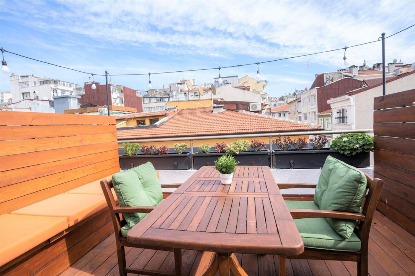 Stylish Duplex In Beyolu With Private Terrace * Istanbul