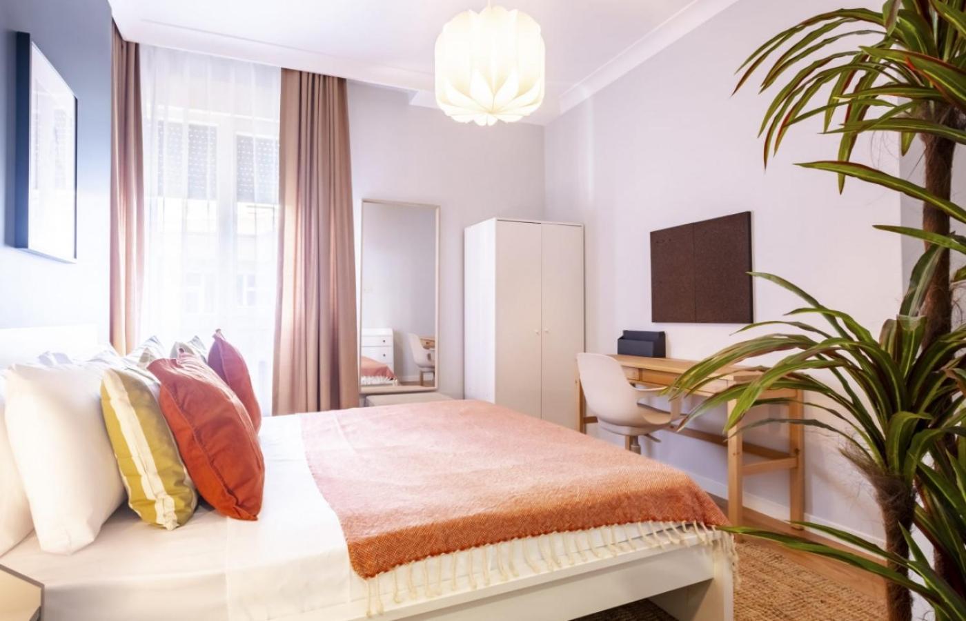 Flat Near Popular Attractions In Suadiye
