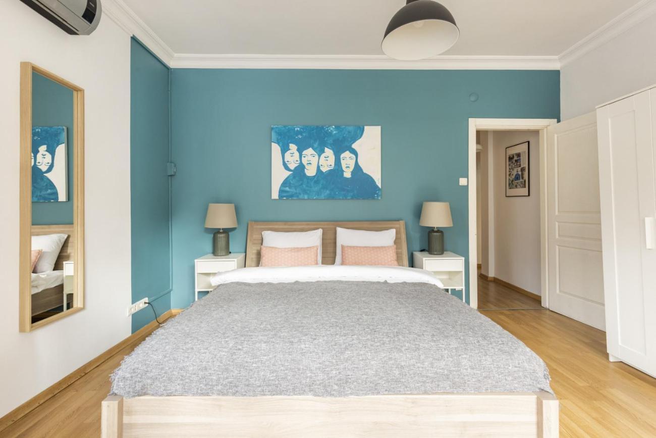 Sleek Flat W Balcony 8 Min To Coast On Bagdat Ave Istanbul