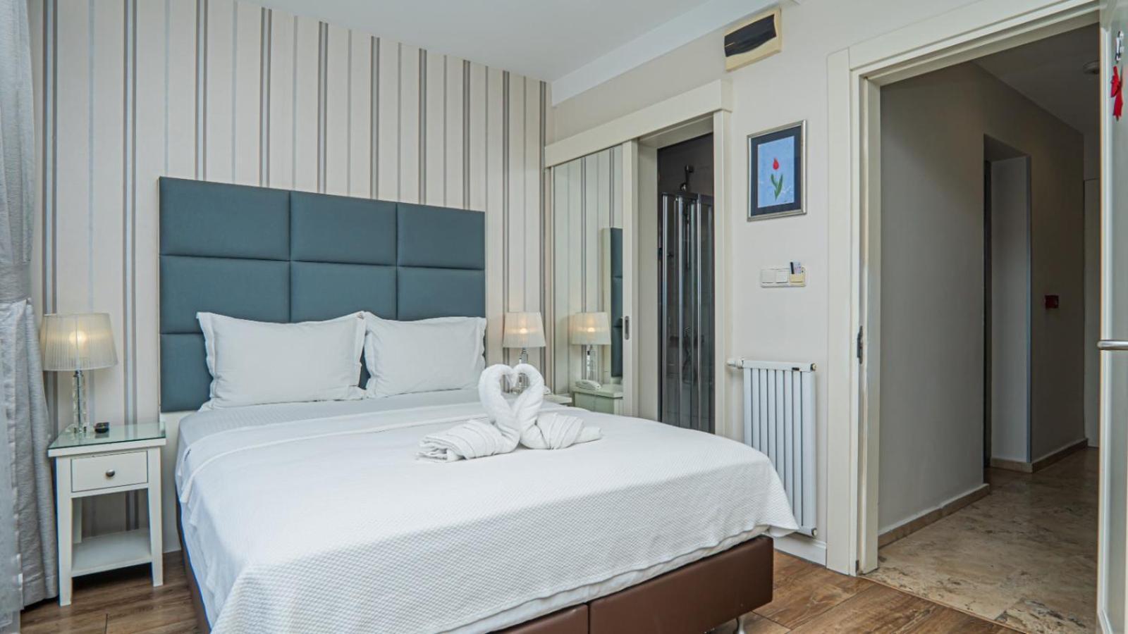 Otel (adults Only)