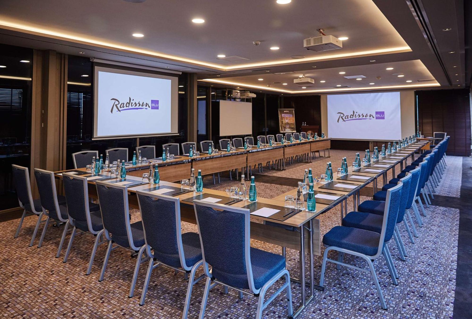 Radisson Blu Hotel, Sisli 5*