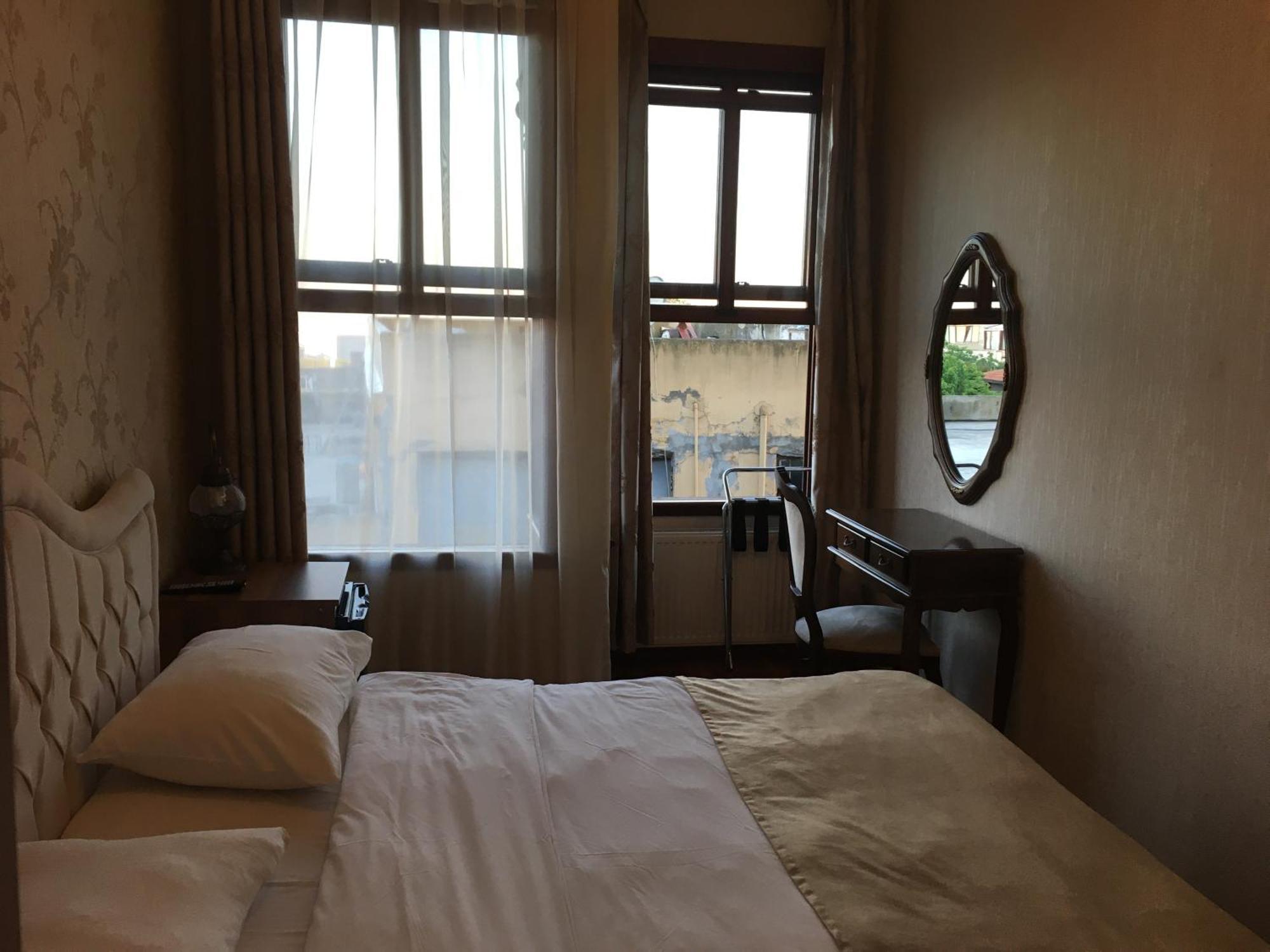 Aparthotel Amida House 2*