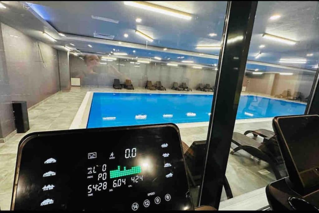 33 Floor Cozy 2 Bedroom With Balcony Gym Pool Apartment Istanbul