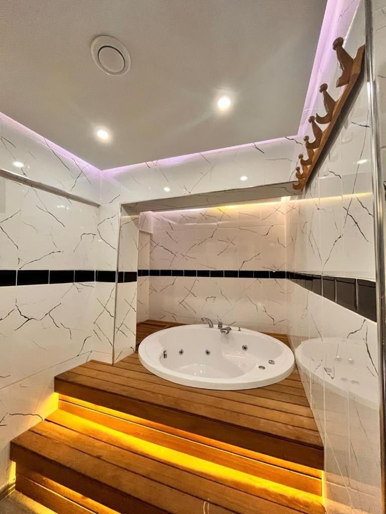 Clove Silvana Otel İstanbul