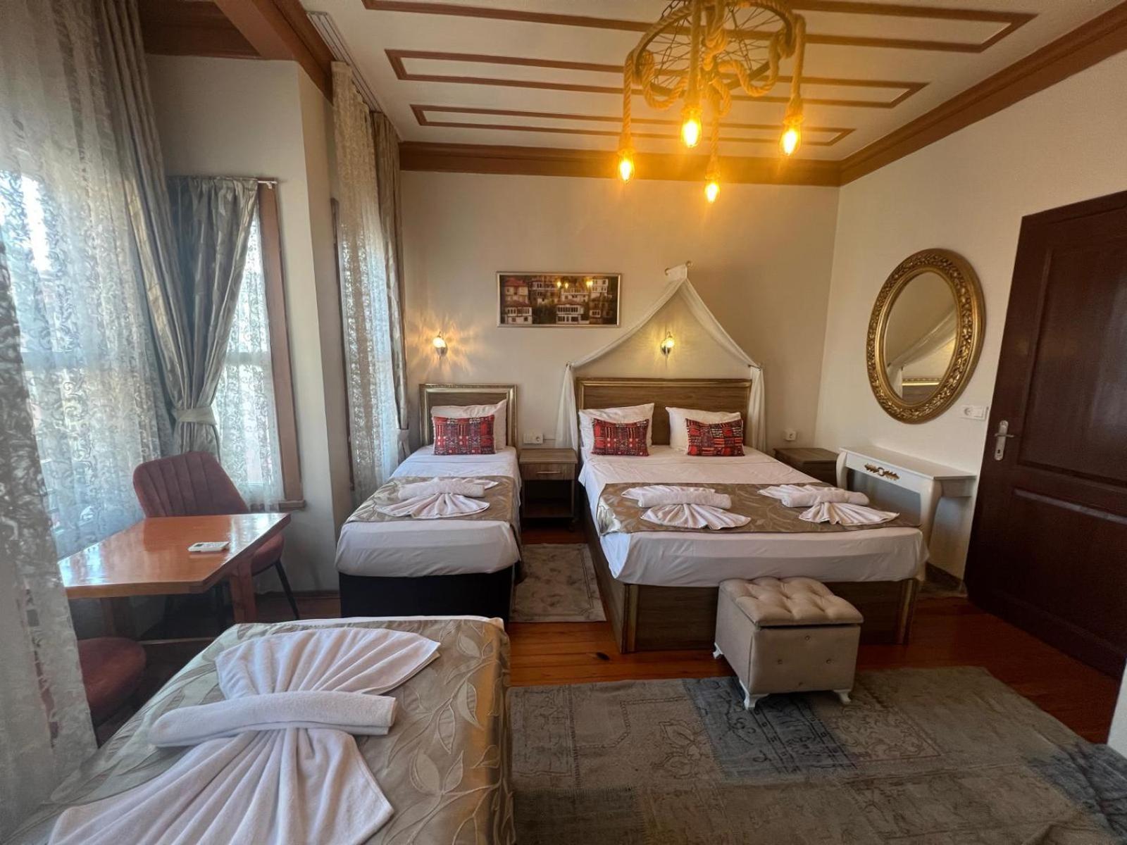 Aparthotel April Story *