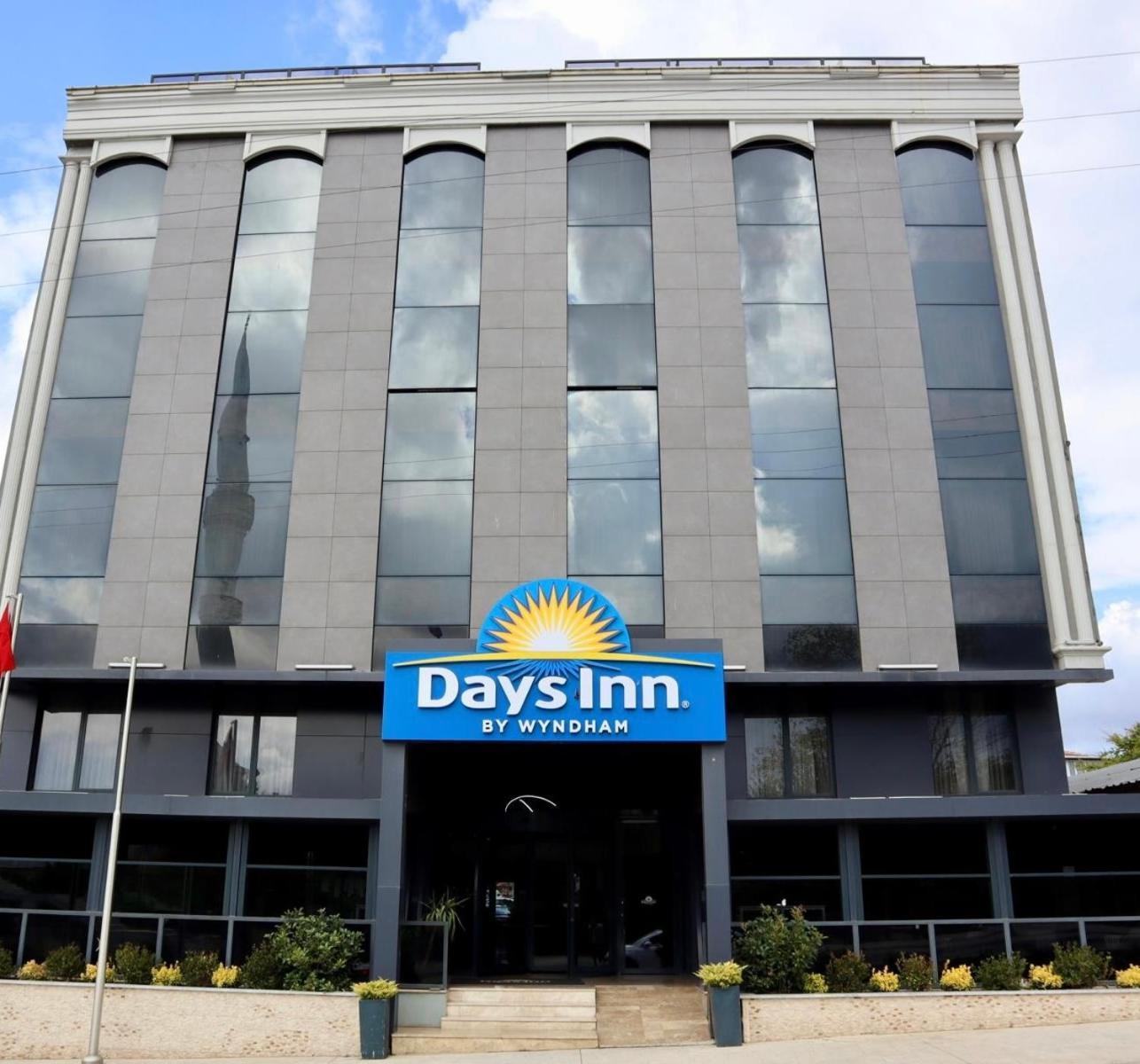 Hotel Days By Wyndham Arnavutkoy 3*