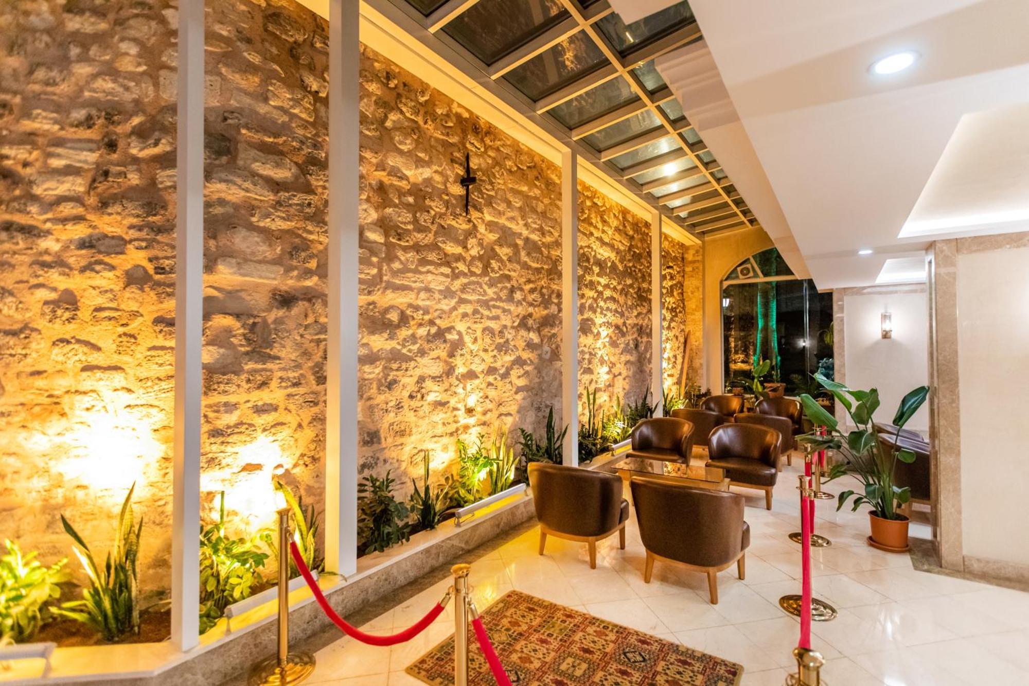Hotel Baron &