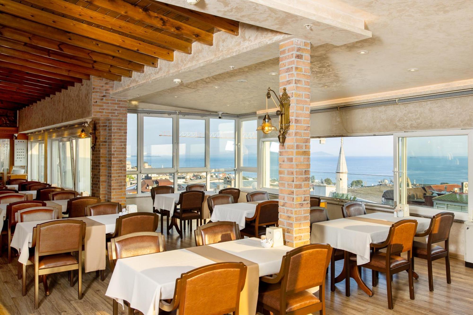Hotel Baron & 4*