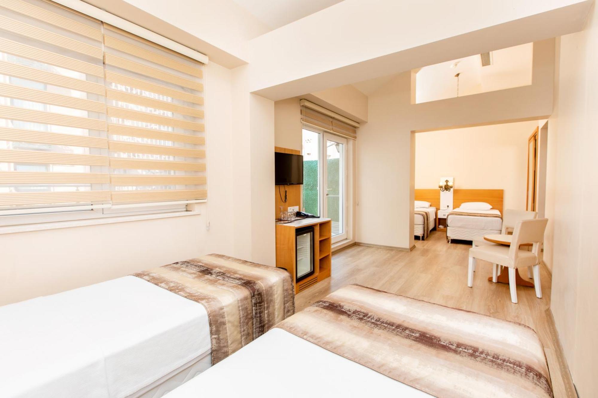 Hotel Baron & Istanbul