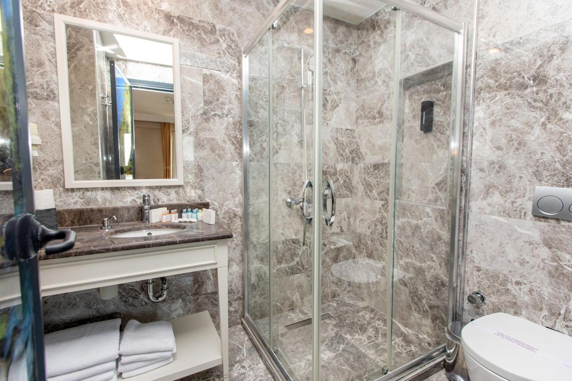 Hotel Baron &